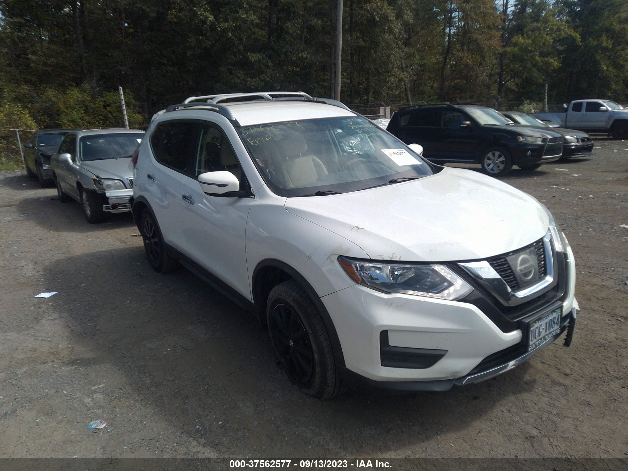 NISSAN ROGUE 2017 jn8at2mv1hw026424