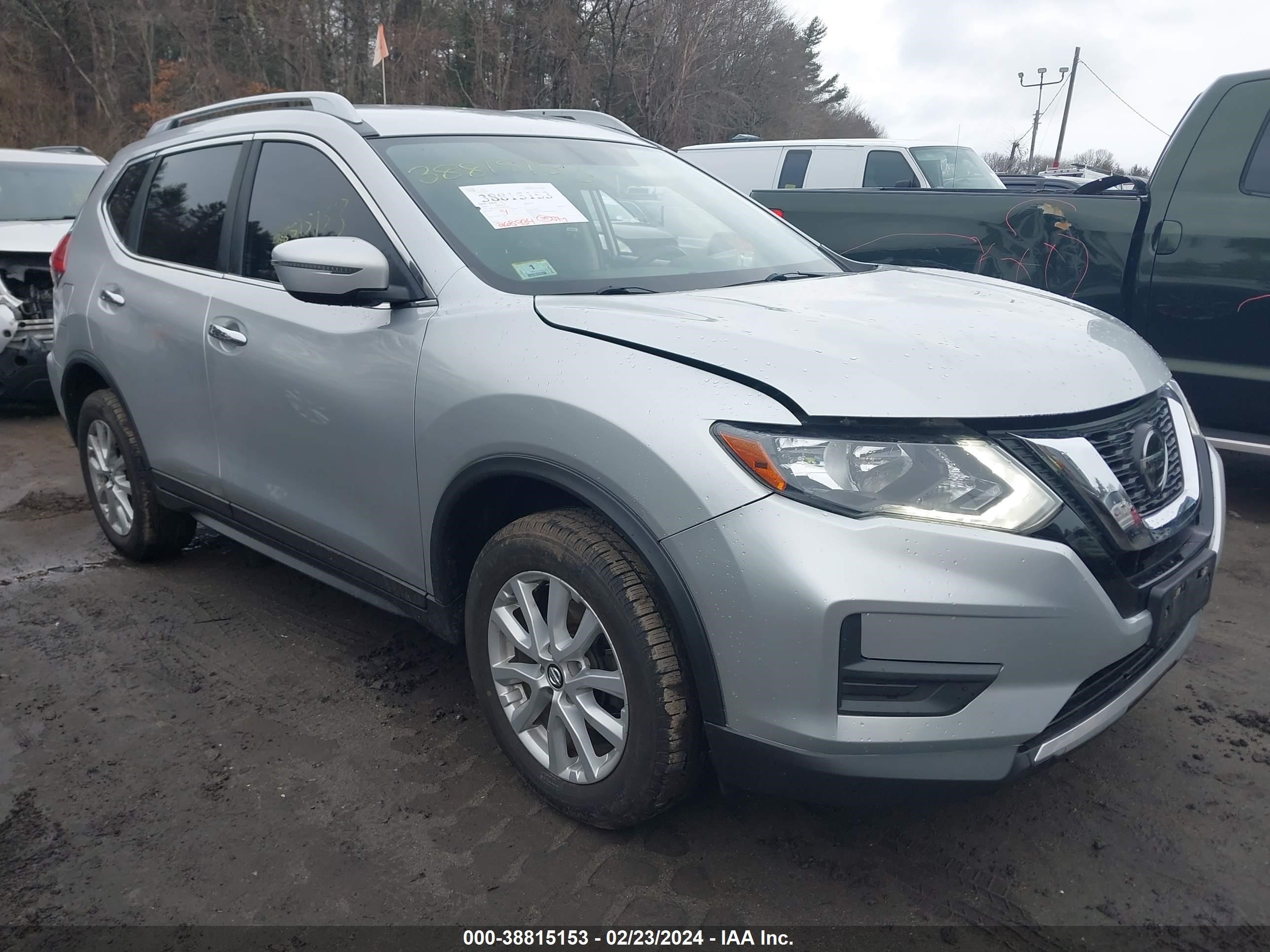 NISSAN ROGUE 2018 jn8at2mv1jw303420