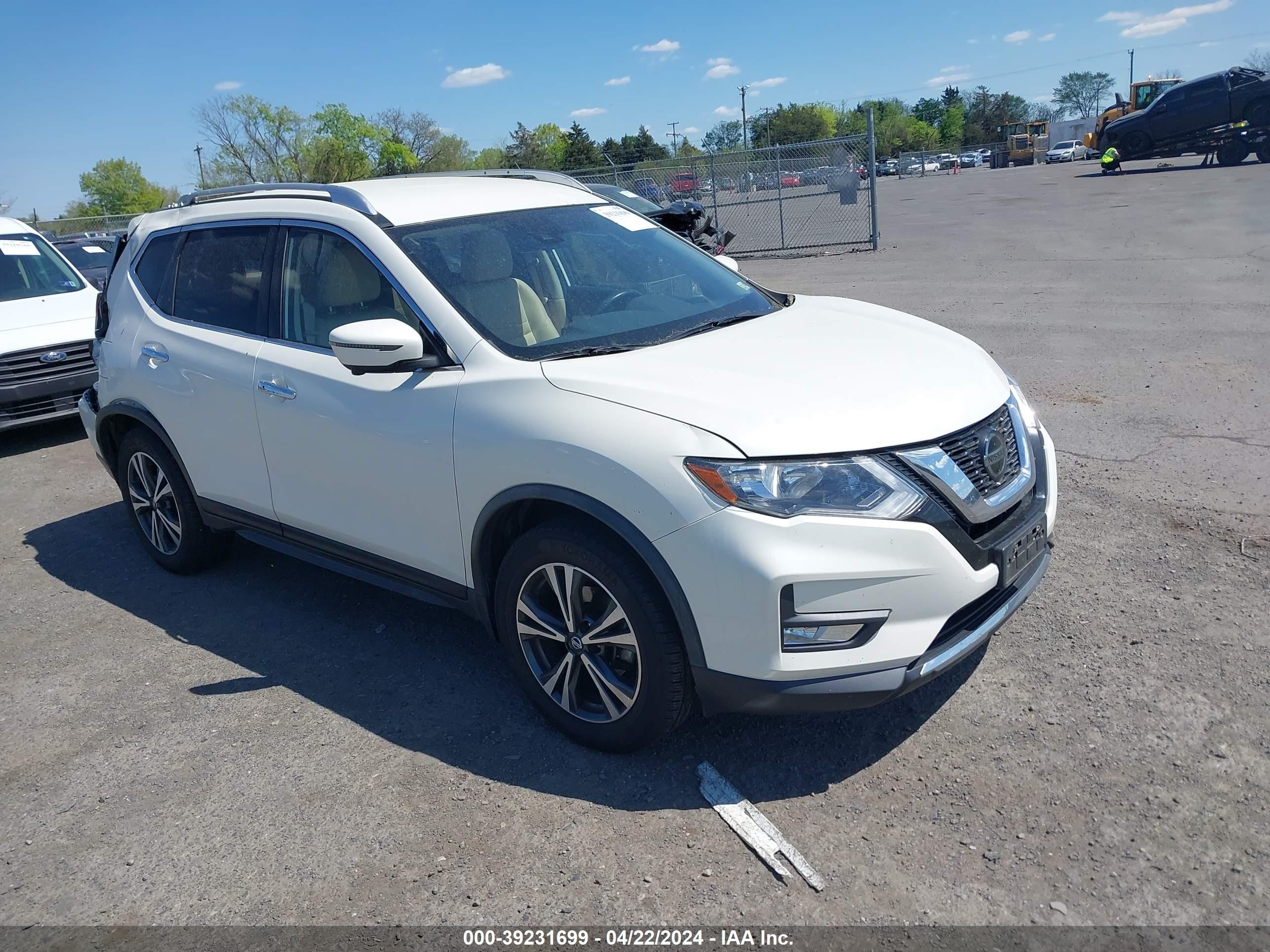 NISSAN ROGUE 2019 jn8at2mv1kw388020