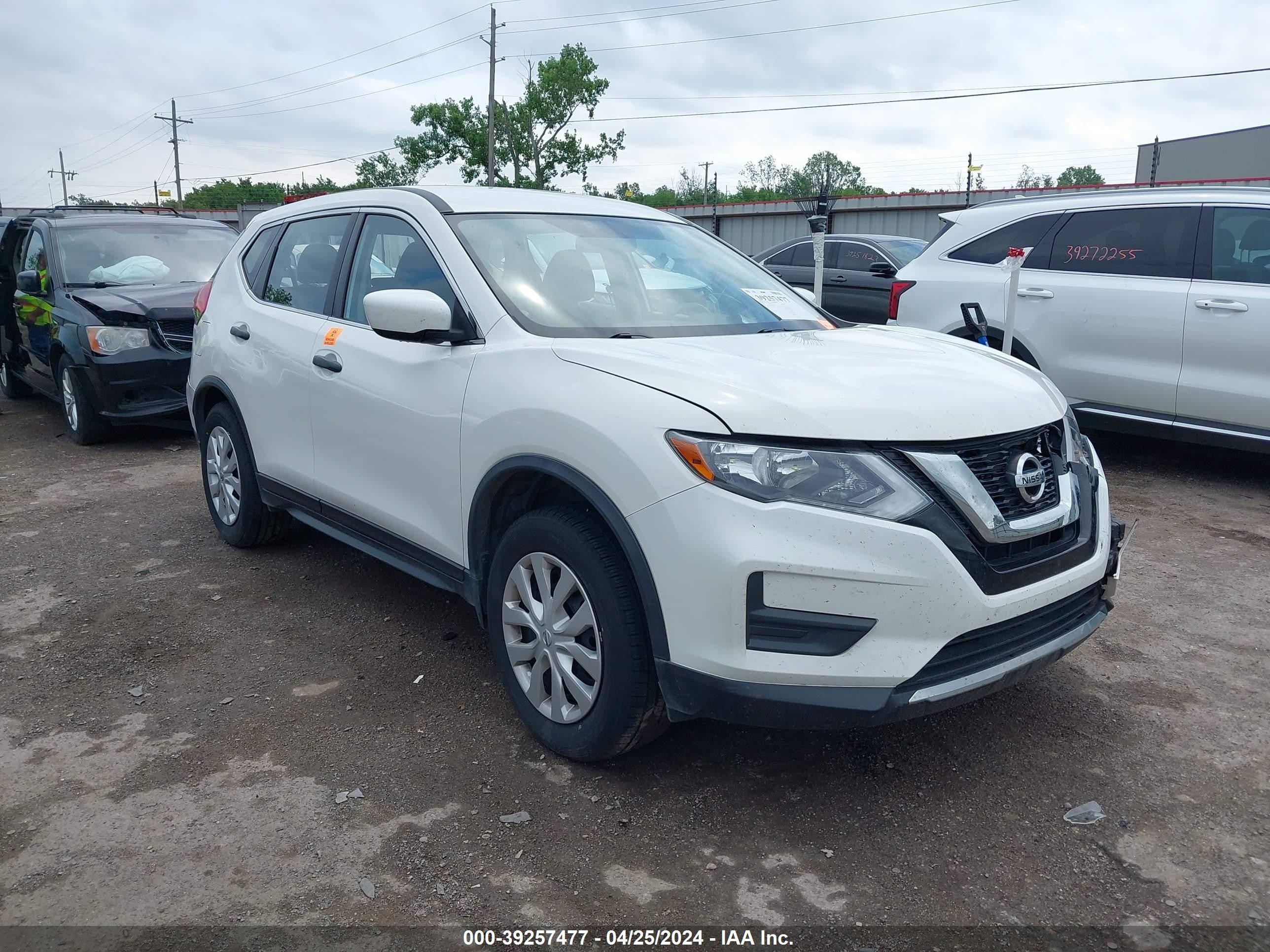 NISSAN ROGUE 2017 jn8at2mv2hw005761