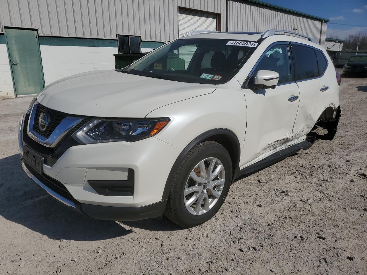 NISSAN ROGUE 2018 jn8at2mv3jw347869