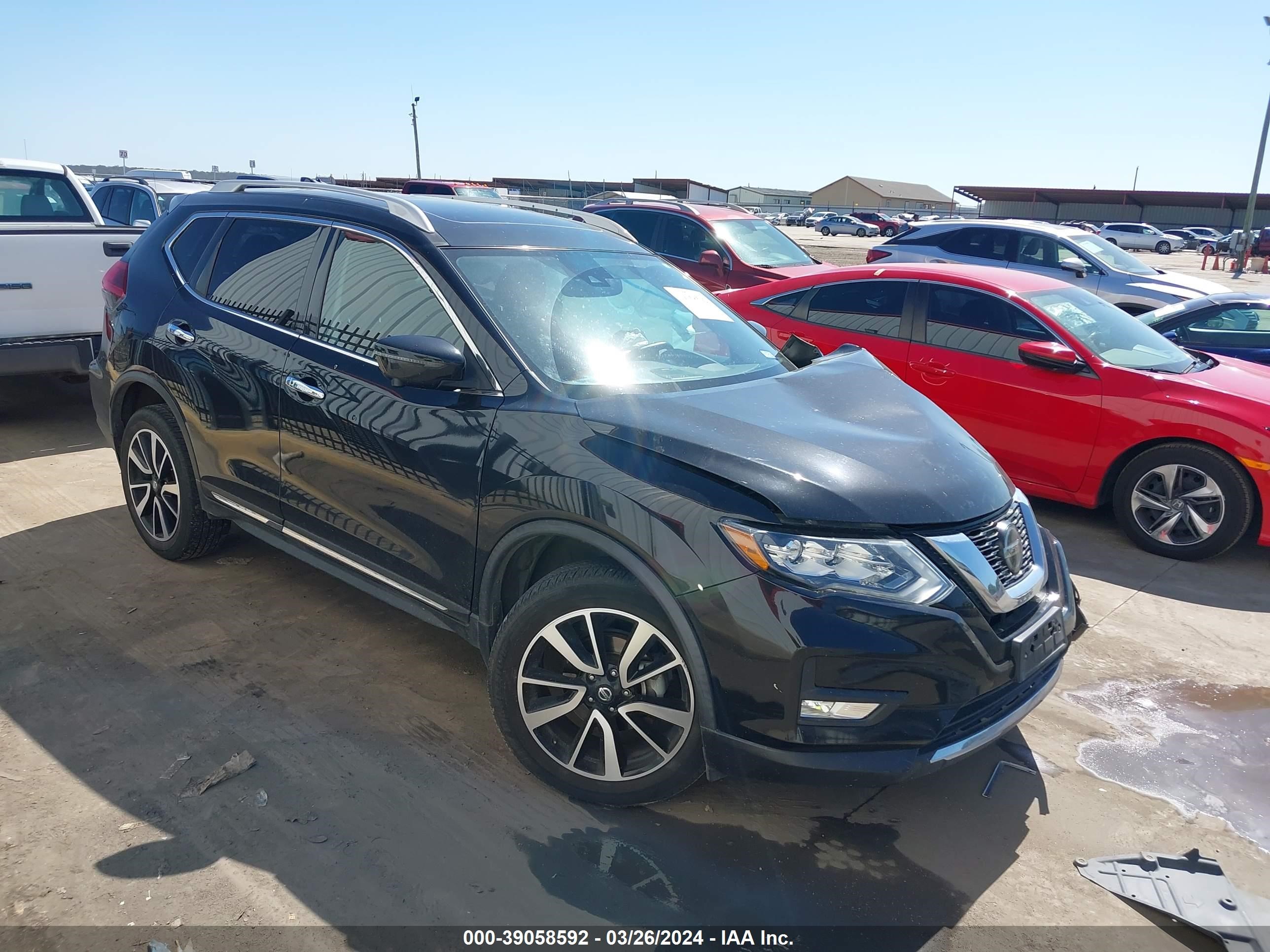 NISSAN ROGUE 2018 jn8at2mv3jw352490