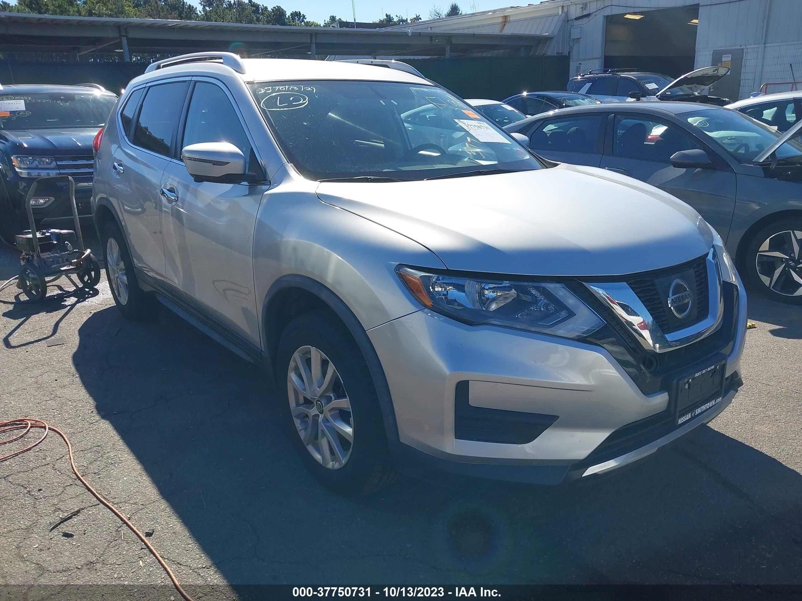 NISSAN ROGUE 2017 jn8at2mv4hw279415