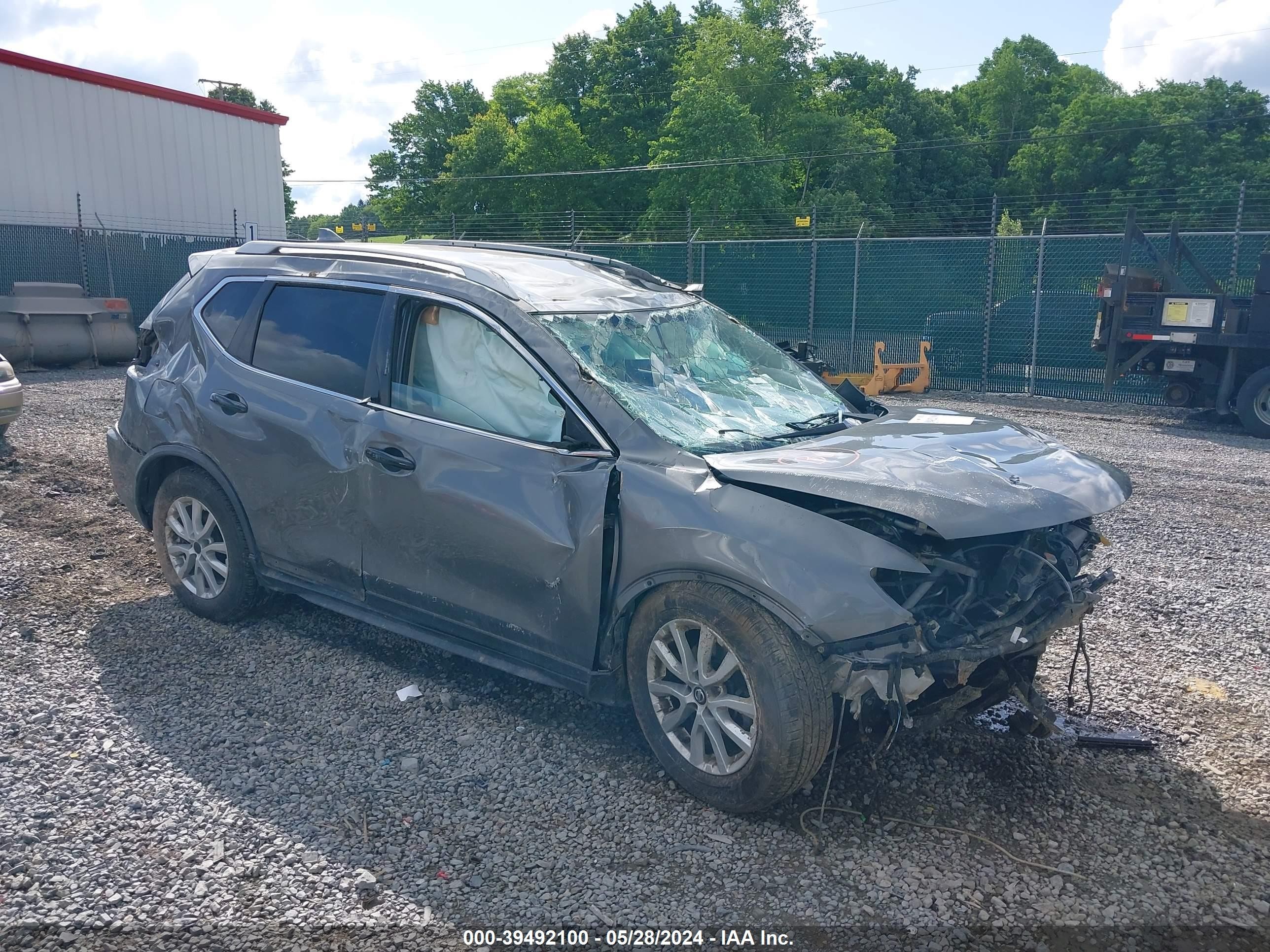 NISSAN ROGUE 2018 jn8at2mv4jw306375