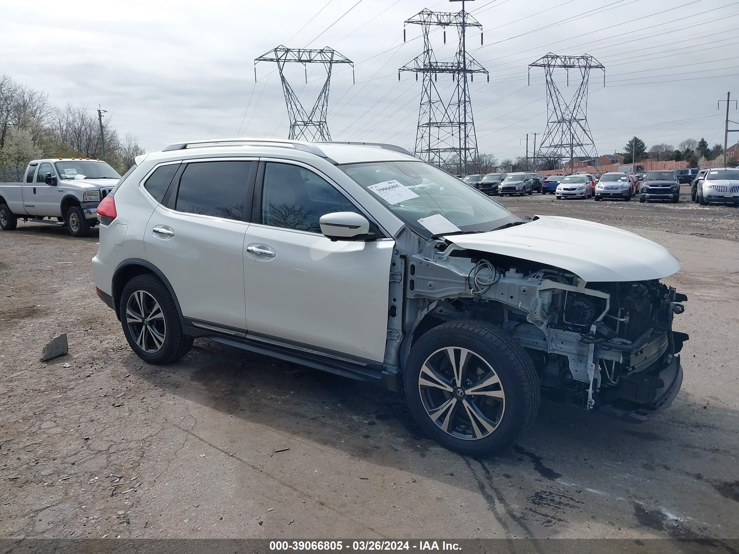 NISSAN ROGUE 2017 jn8at2mv5hw284817