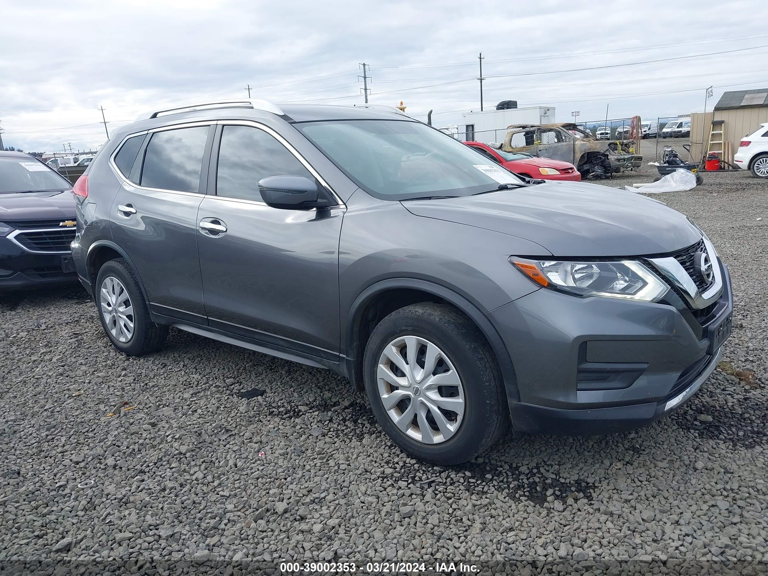 NISSAN ROGUE 2017 jn8at2mv6hw264589