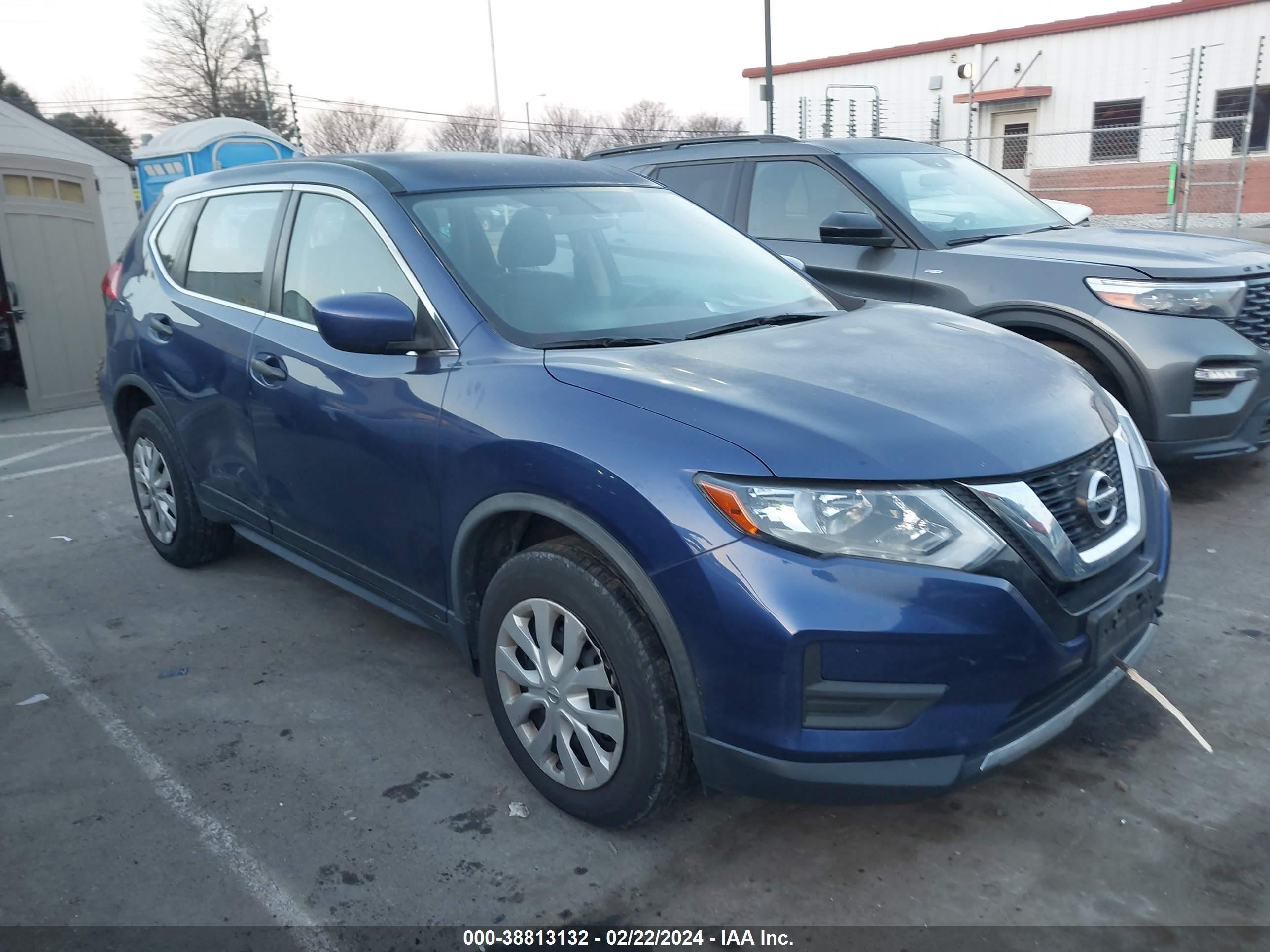 NISSAN ROGUE 2017 jn8at2mv7hw019865