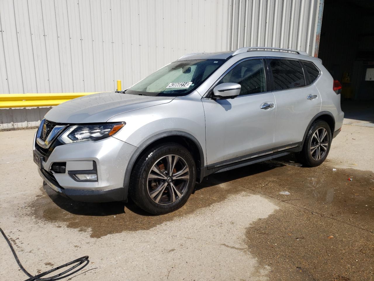 NISSAN ROGUE 2018 jn8at2mv7jw305849