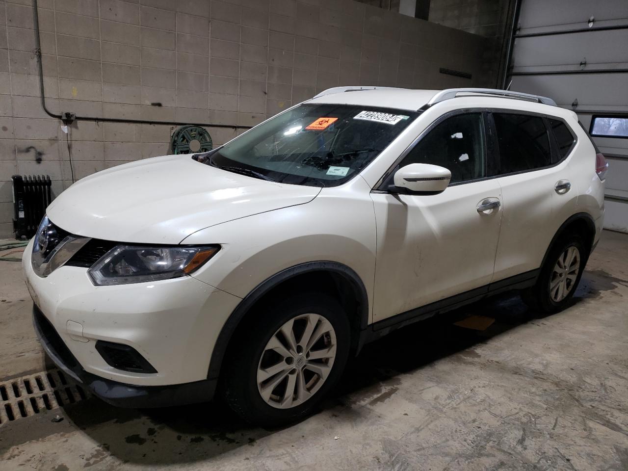 NISSAN ROGUE 2016 jn8at2mv8gw151158