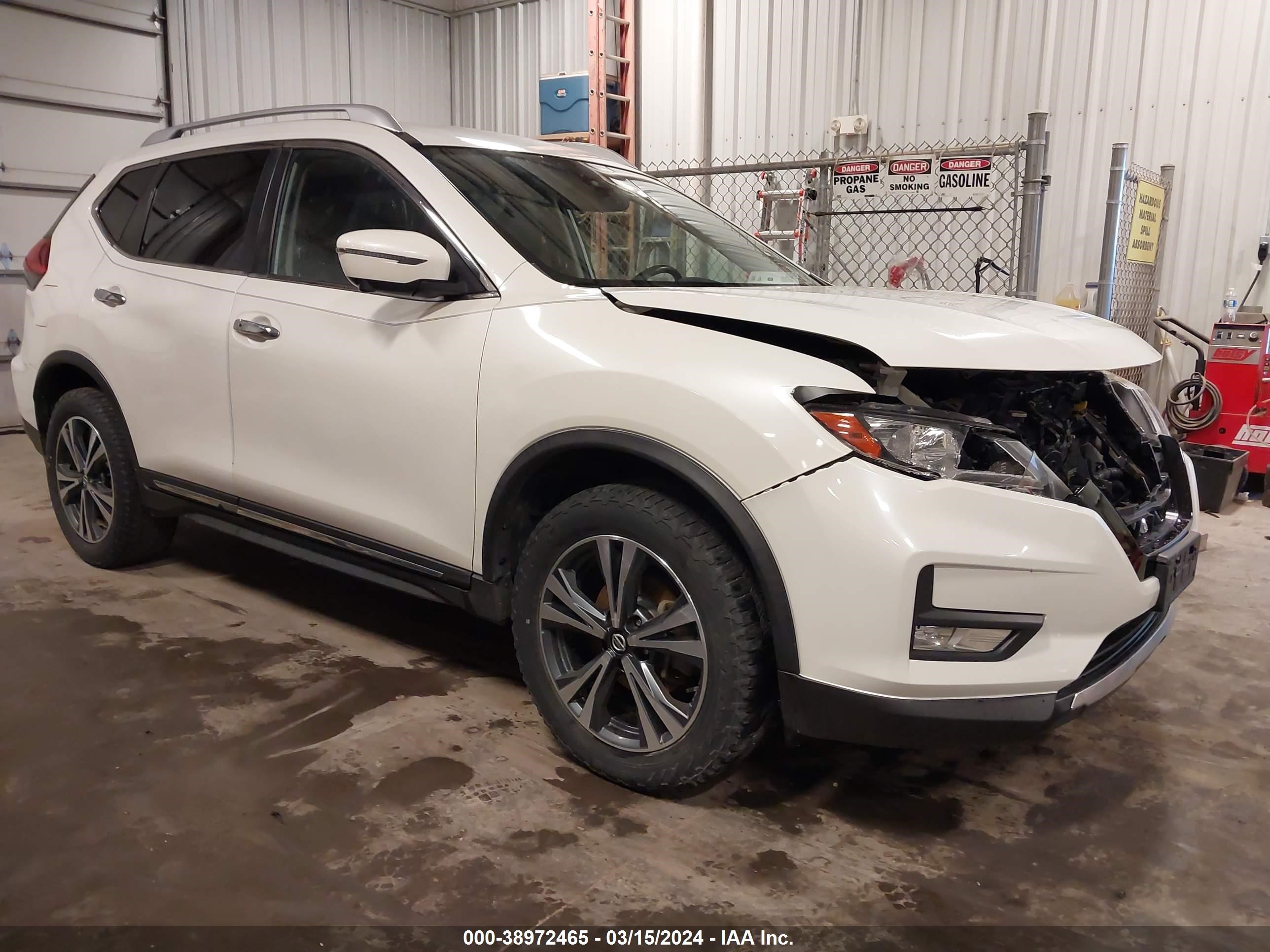 NISSAN ROGUE 2017 jn8at2mv8hw007952