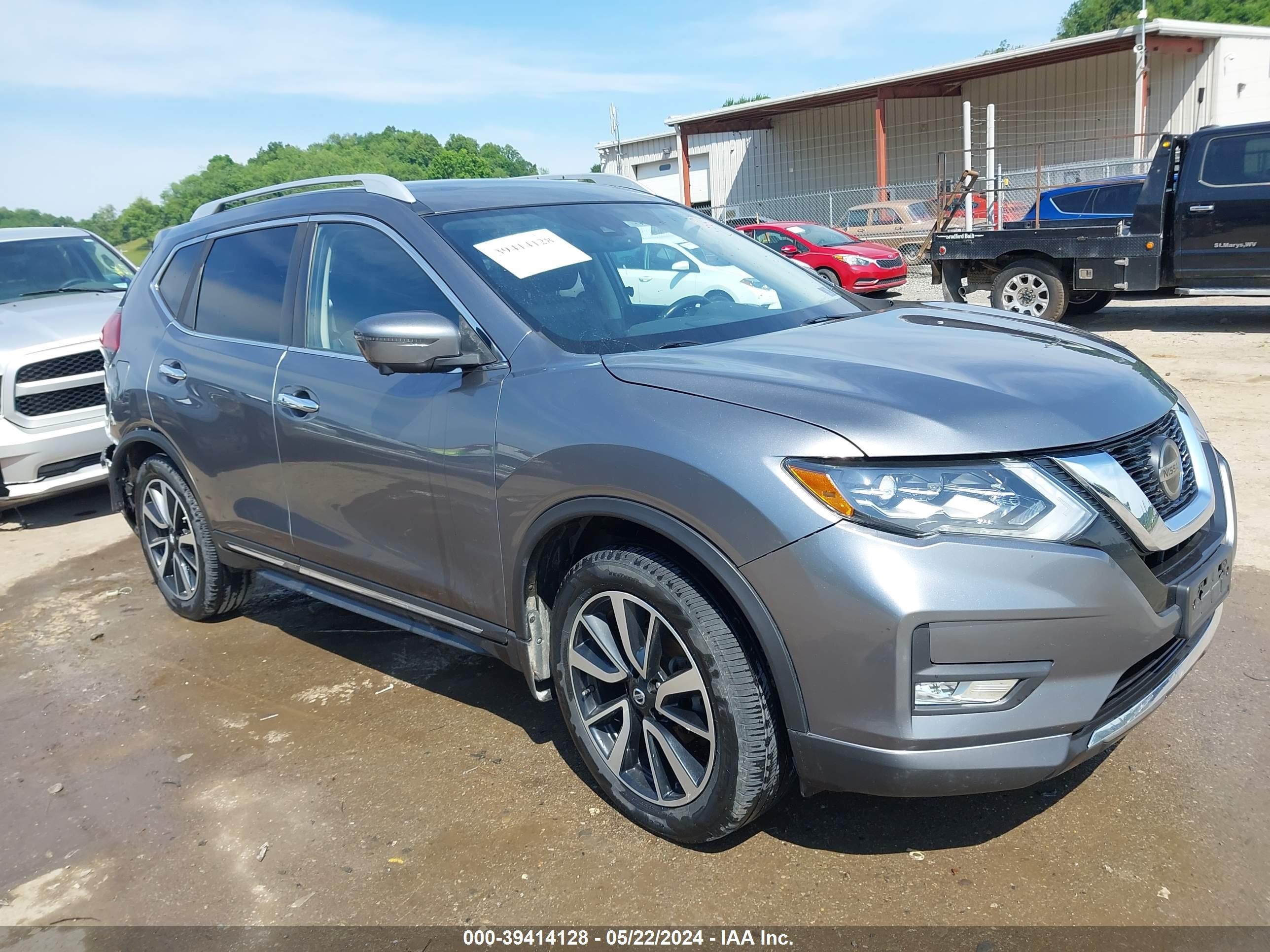 NISSAN ROGUE 2018 jn8at2mvxjw327831