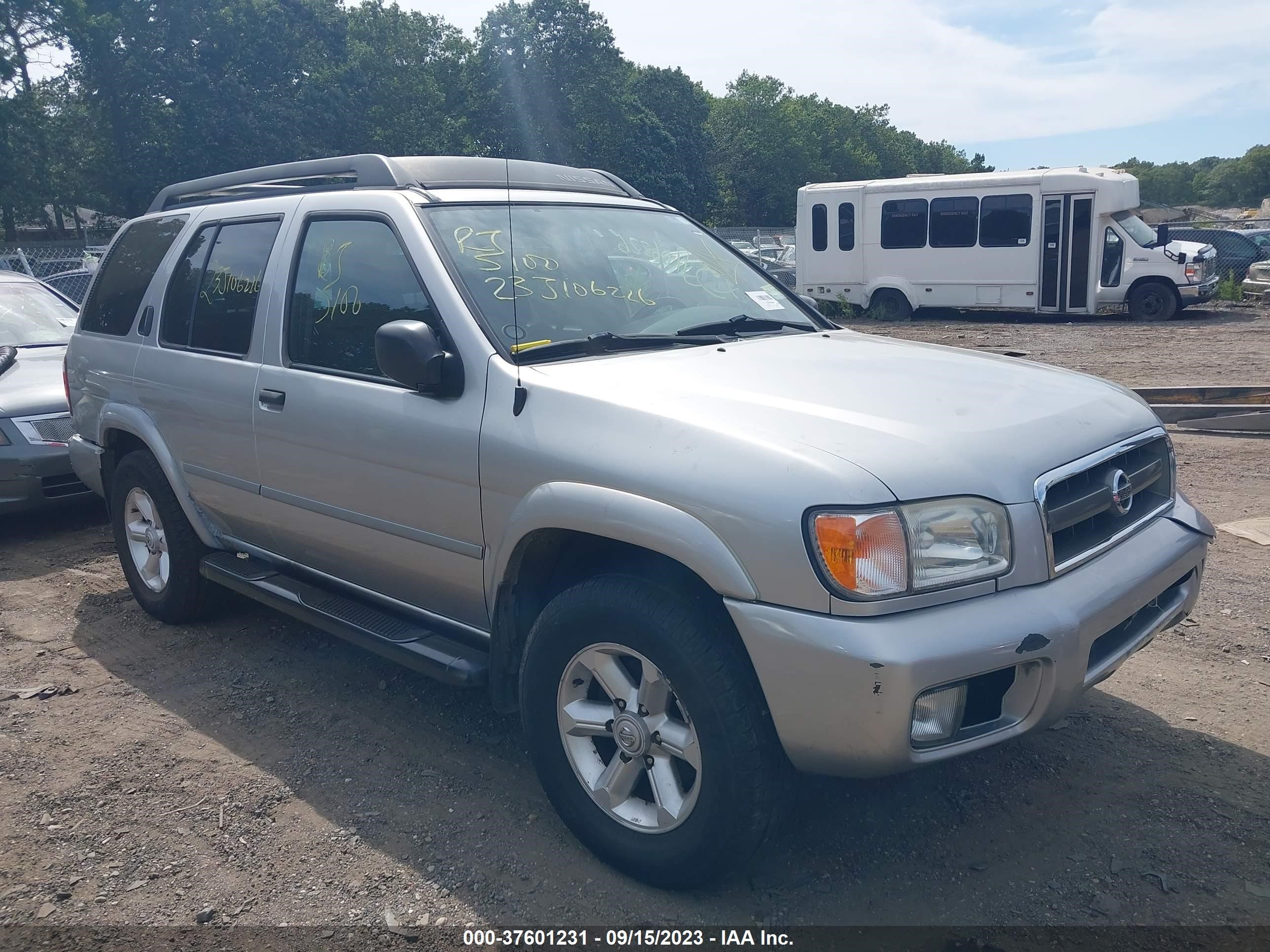 NISSAN PATHFINDER 2003 jn8dr09y53w815638