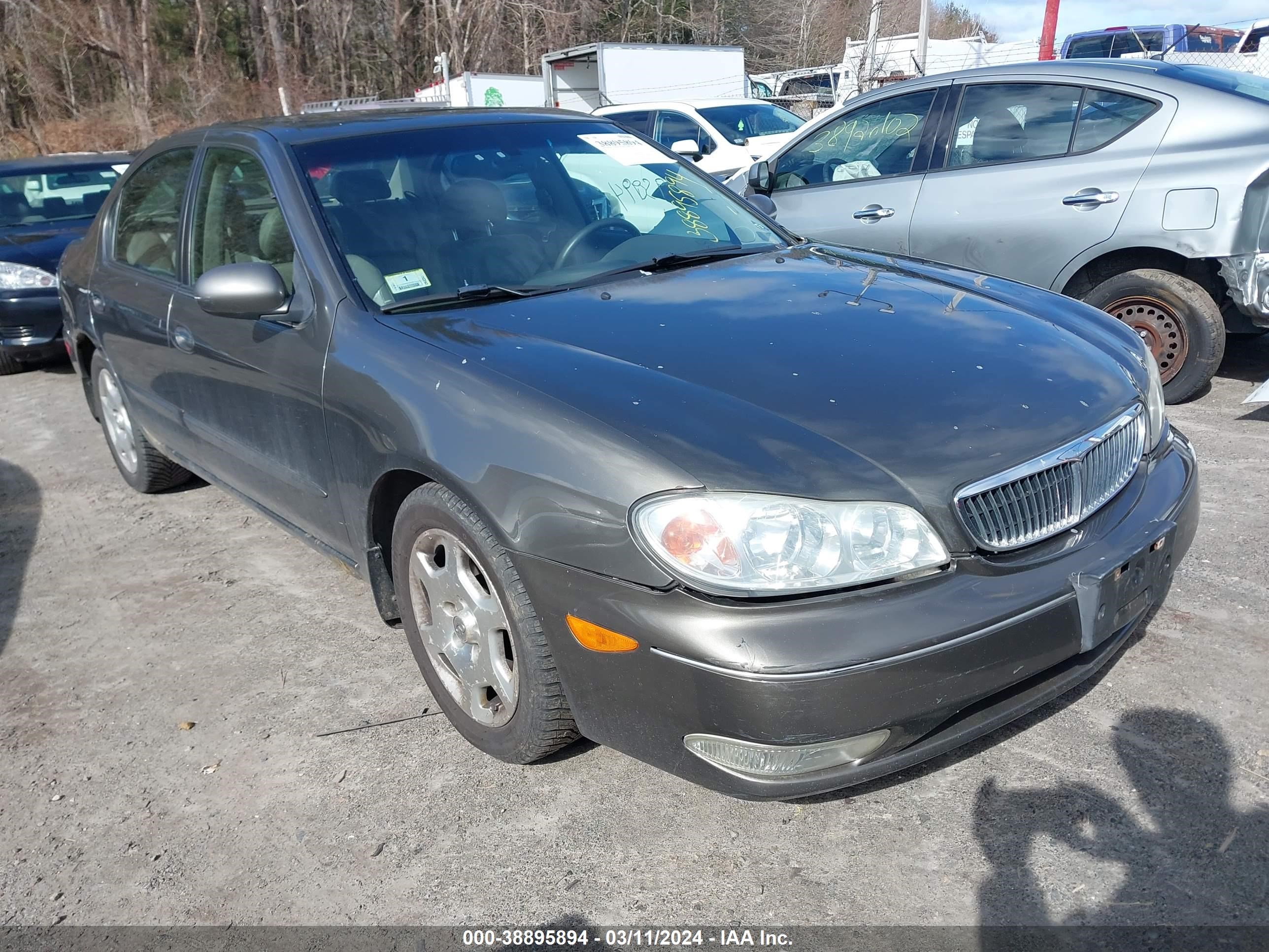 INFINITI I 2001 jnkca31a01t021335