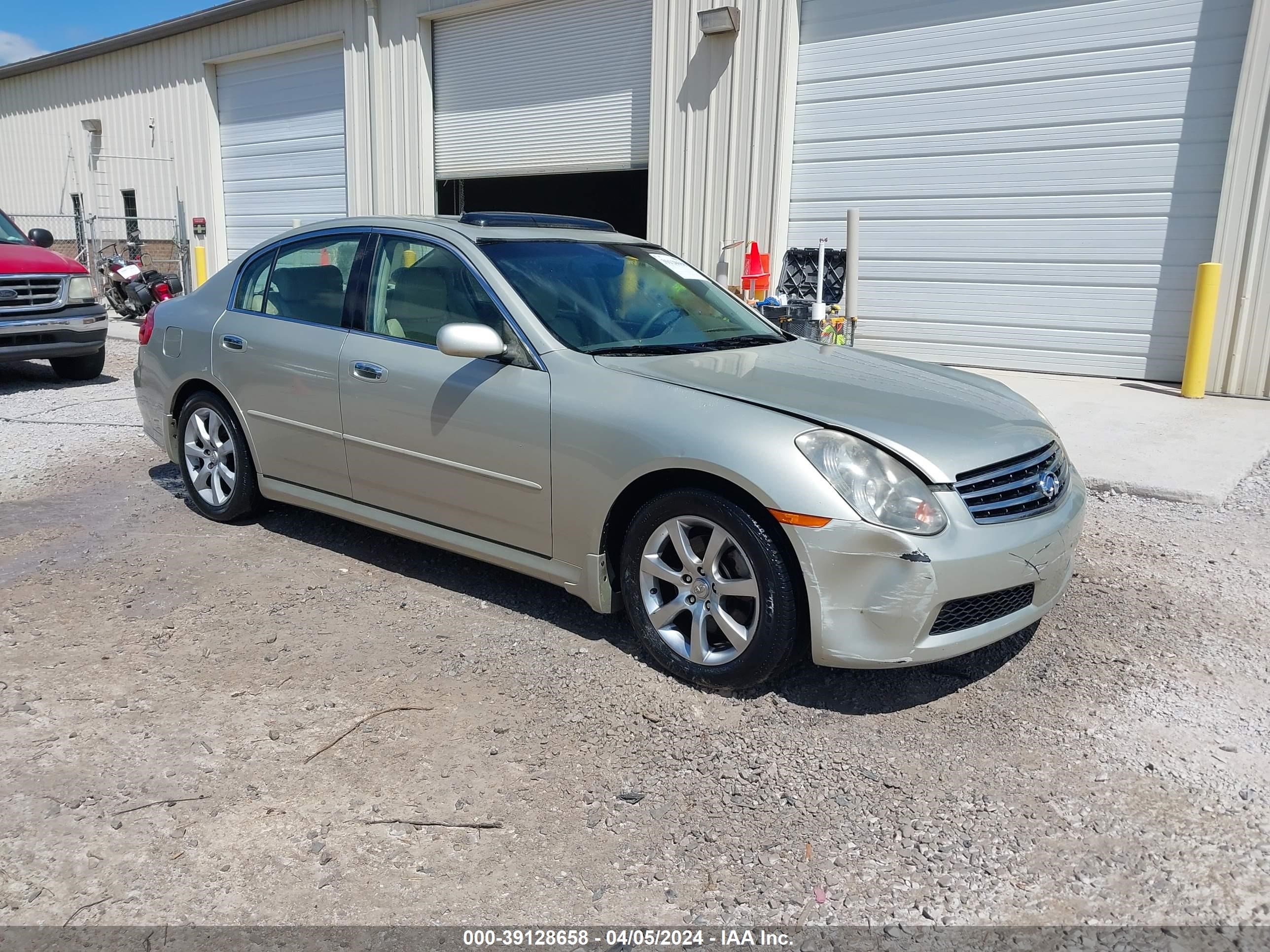 INFINITI G 2005 jnkcv51e45m217250