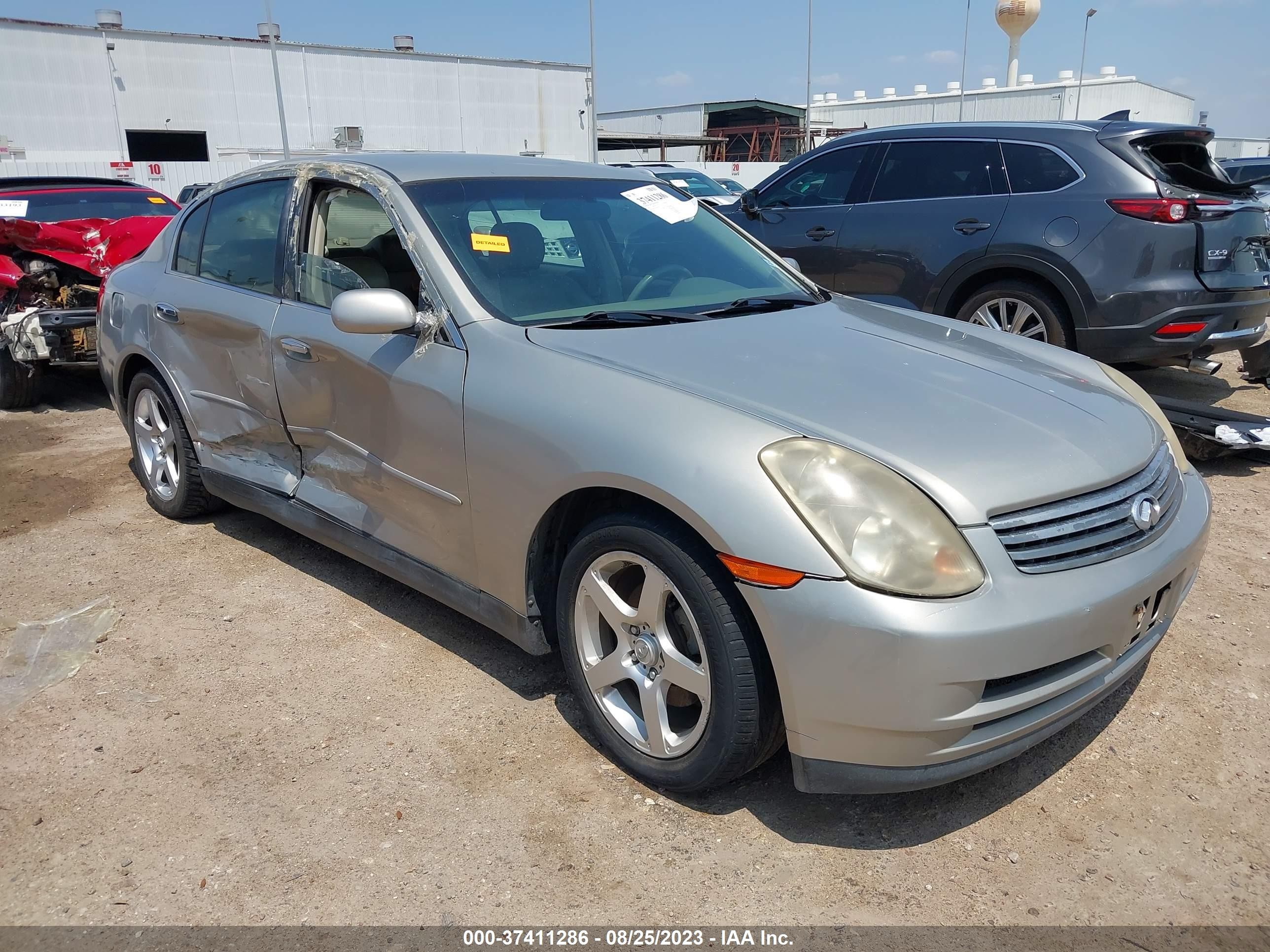 INFINITI G 2004 jnkcv51ex4m112632