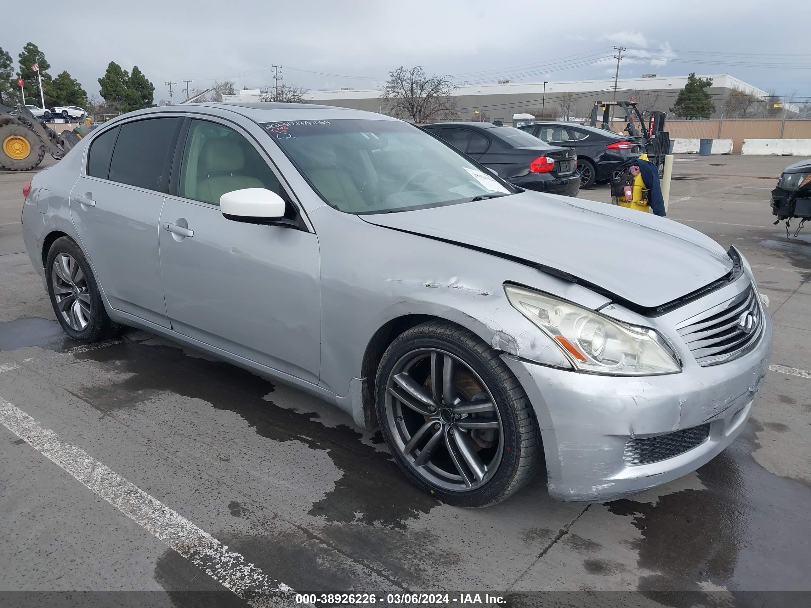 INFINITI G 2009 jnkcv61ex9m011345