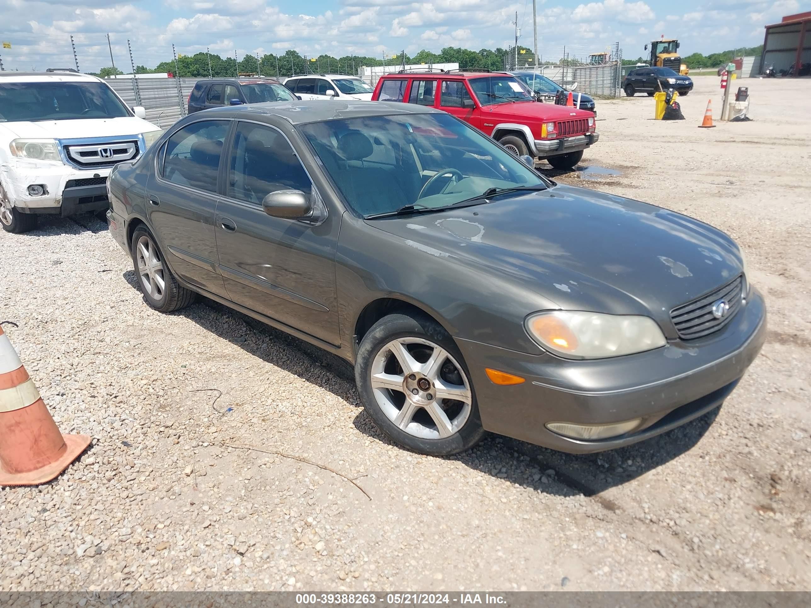 INFINITI I 2002 jnkda31a92t005396