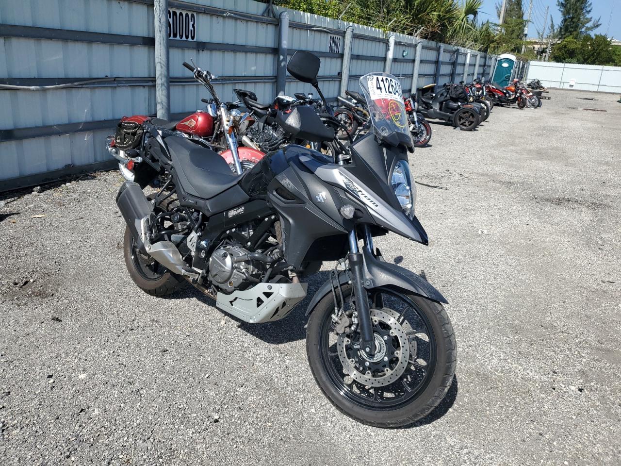 SUZUKI ALL 2019 js1c733b8k7100911