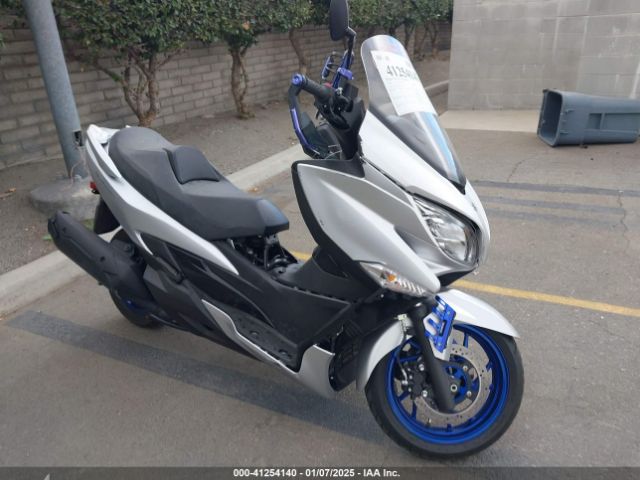 SUZUKI BURGMAN 2024 js1du11j9r7100034