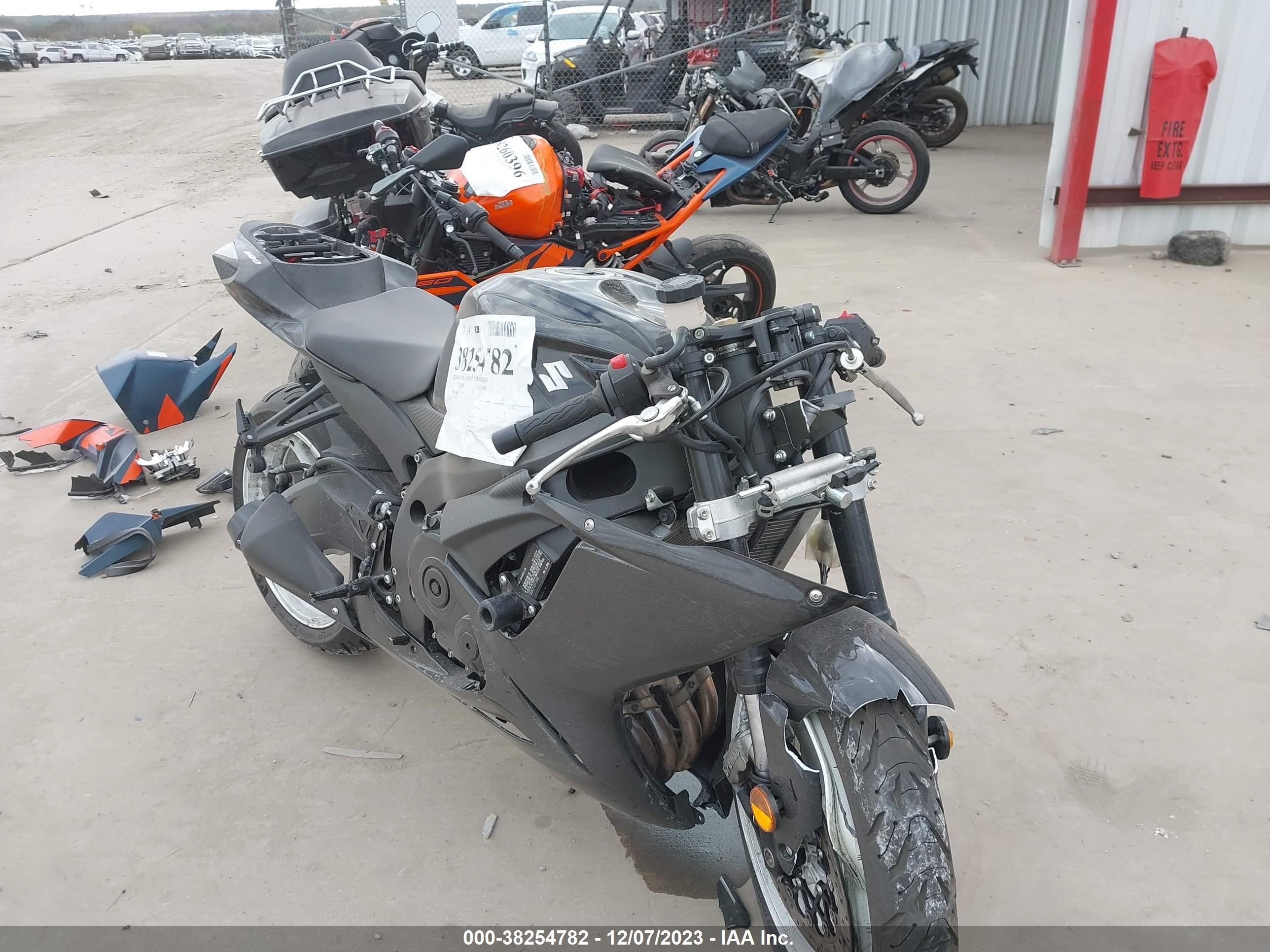 SUZUKI ALL 2019 js1gn7fa0k7101200