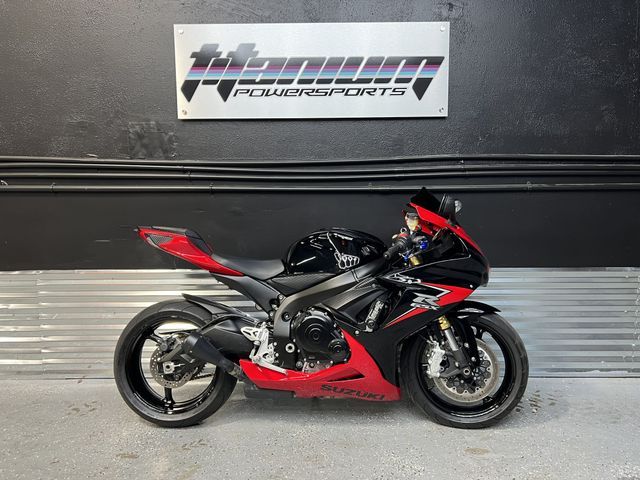 SUZUKI GSX-R750 2014 js1gr7ma3e2100096