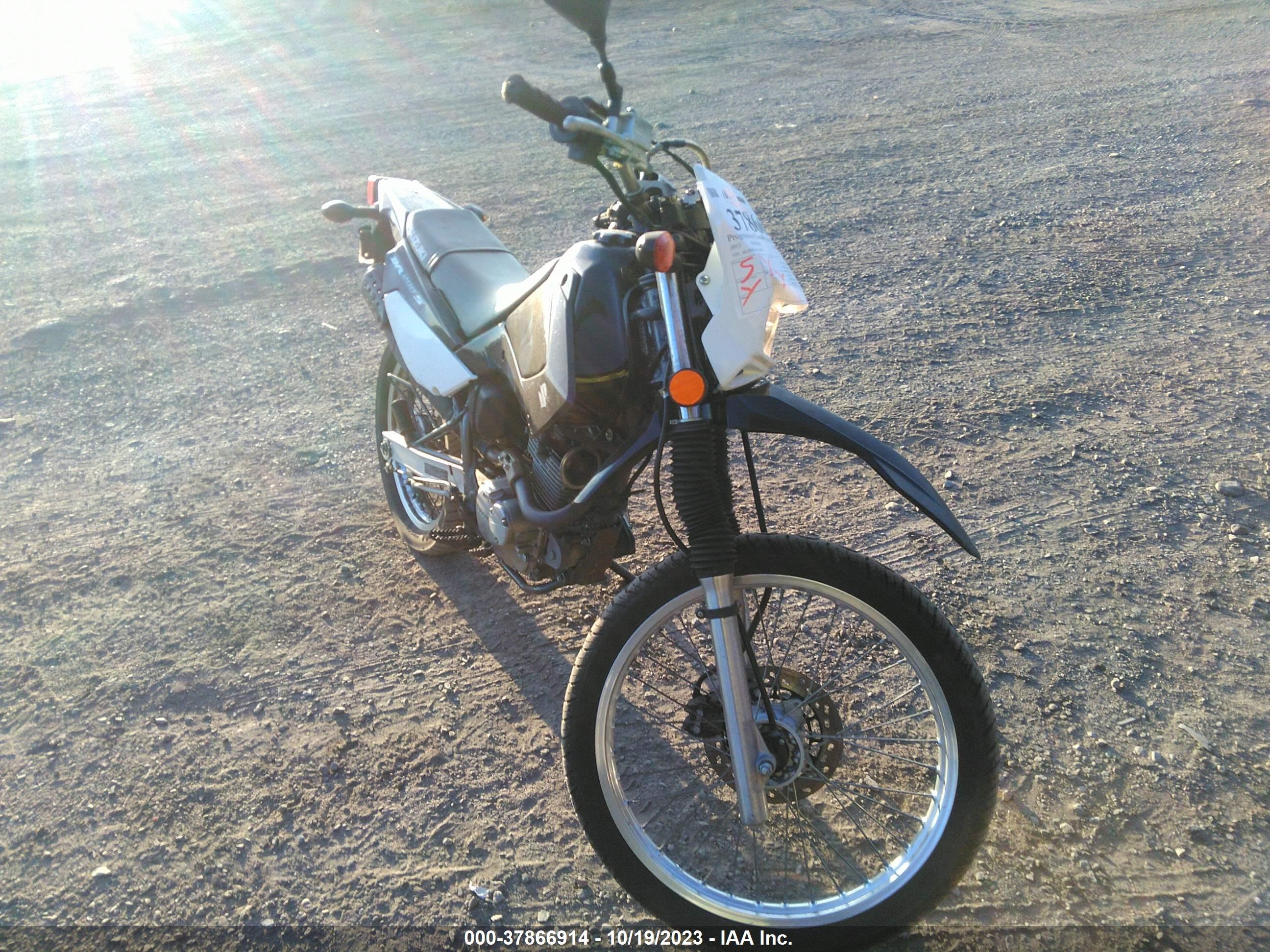 SUZUKI NULL 2015 js1sh42a2f2100851