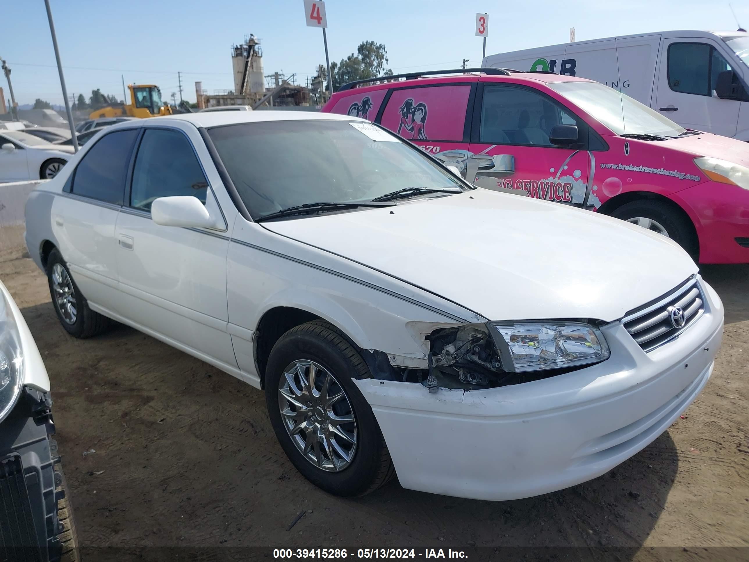 TOYOTA CAMRY 2001 jt2bf22k110292110