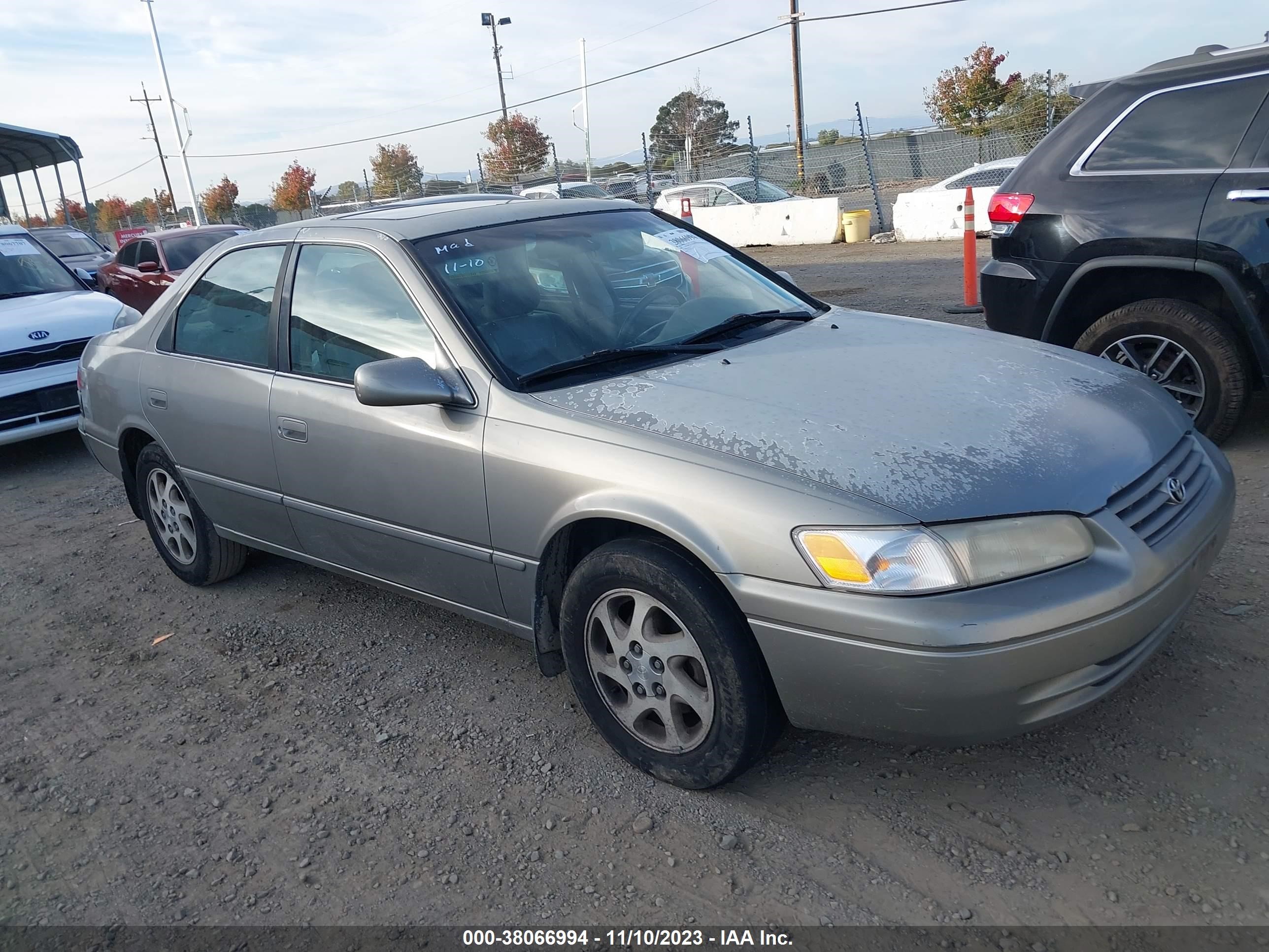 TOYOTA CAMRY 1999 jt2bf22k2x0170784