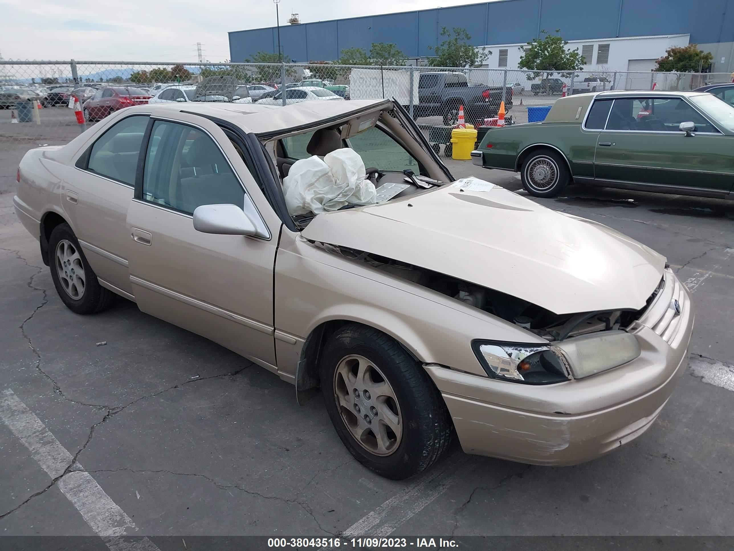 TOYOTA CAMRY 1999 jt2bf22k3x0233276