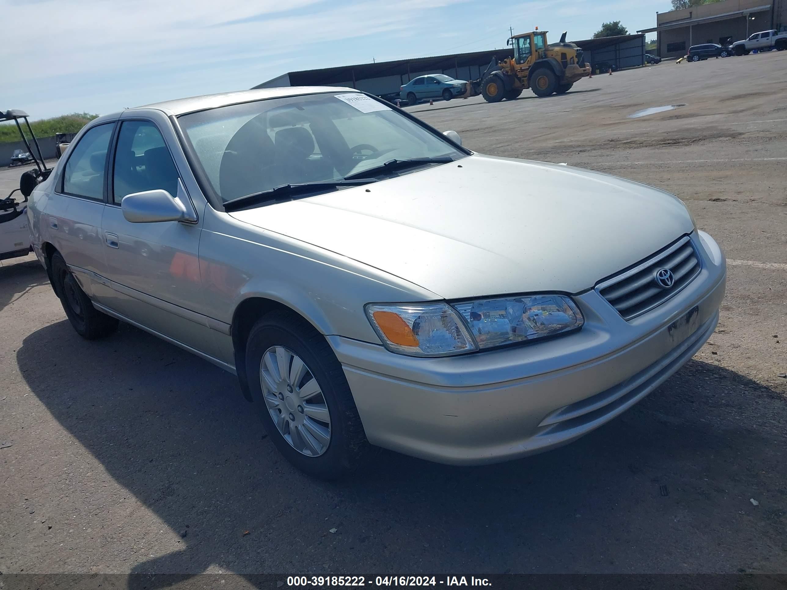 TOYOTA CAMRY 2001 jt2bf22k610300928