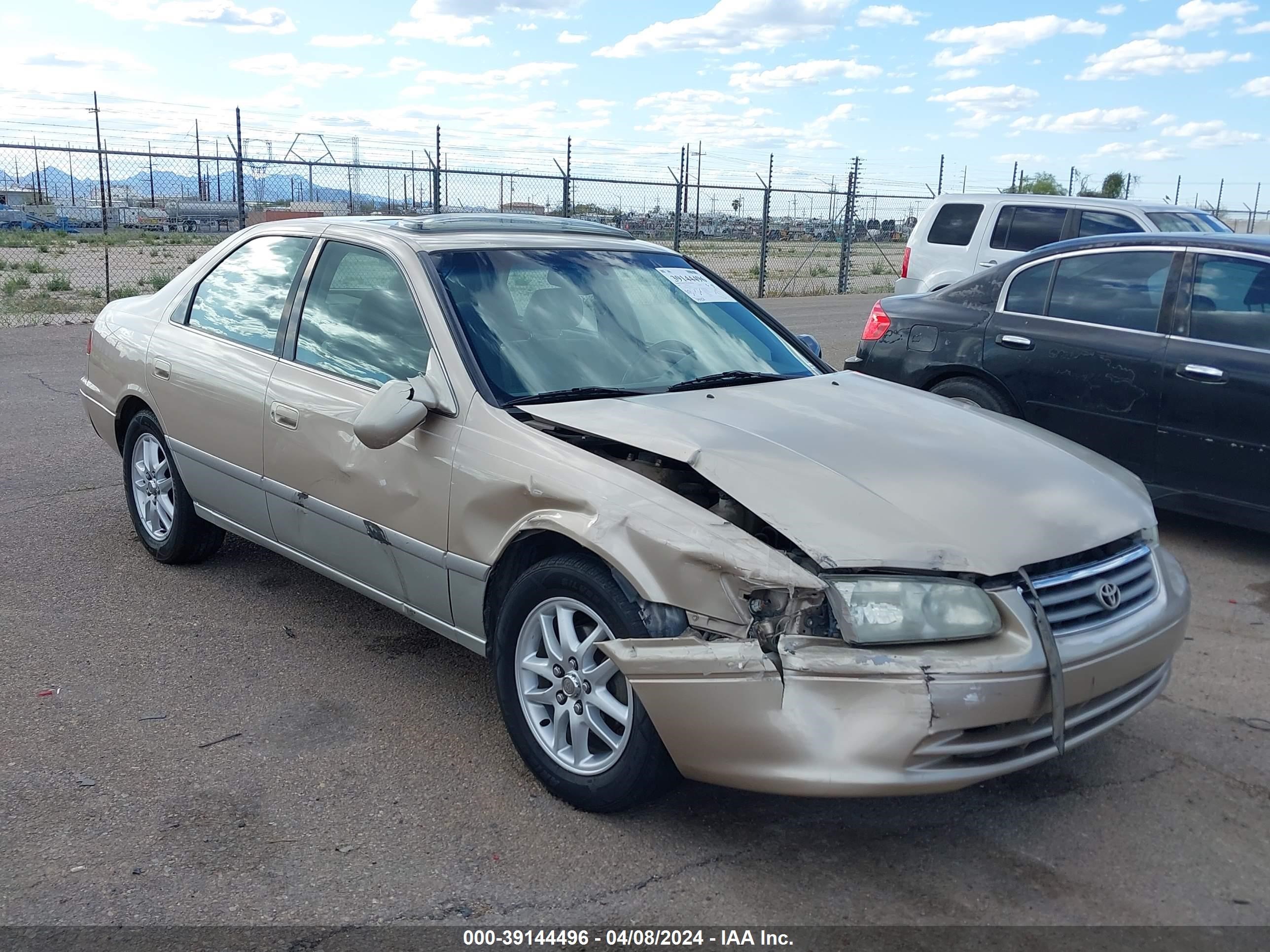 TOYOTA CAMRY 2001 jt2bf22k610339079