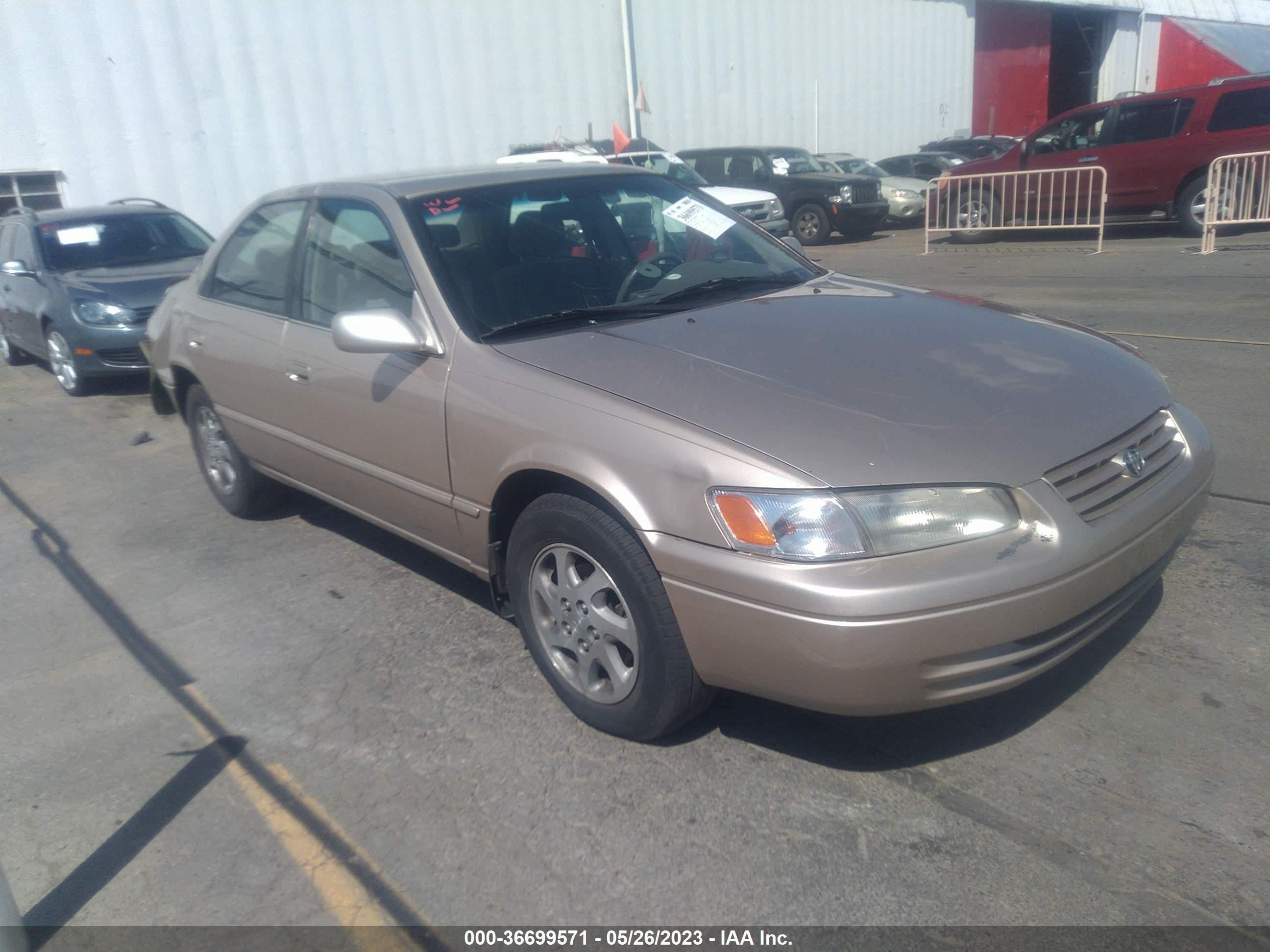 TOYOTA CAMRY 1999 jt2bf22k9x0207622