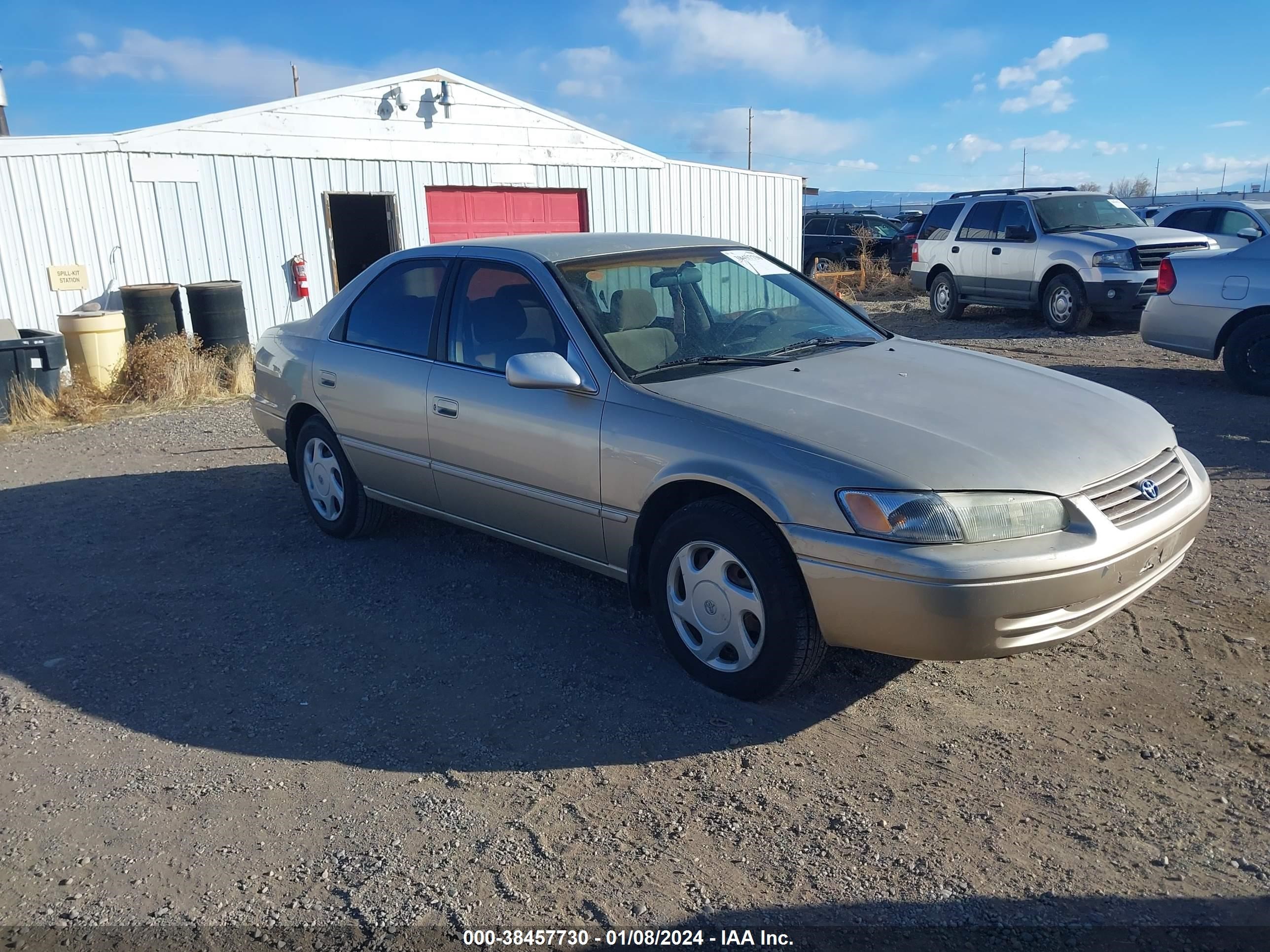 TOYOTA CAMRY 1998 jt2bf28k1w0118648