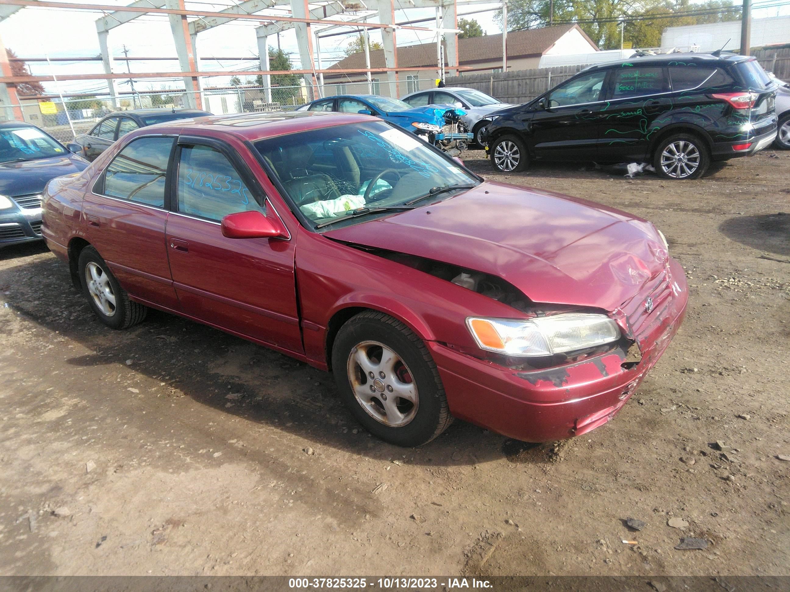 TOYOTA CAMRY 1998 jt2bf28k9w0142731