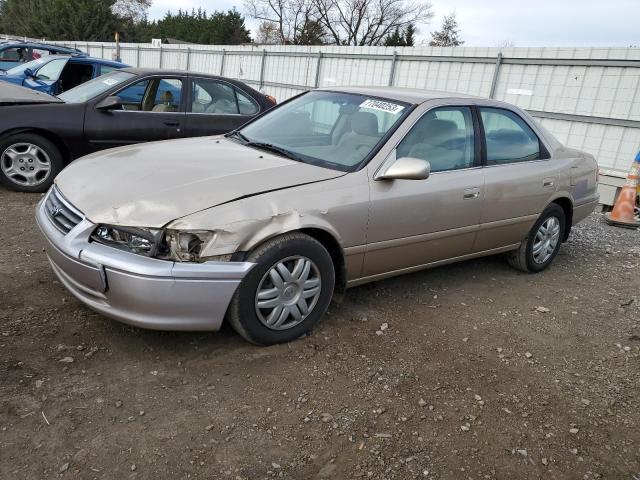 TOYOTA CAMRY 2001 jt2bg22k010545222