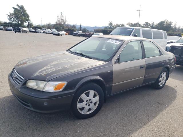 TOYOTA CAMRY 2000 jt2bg22k0y0511033