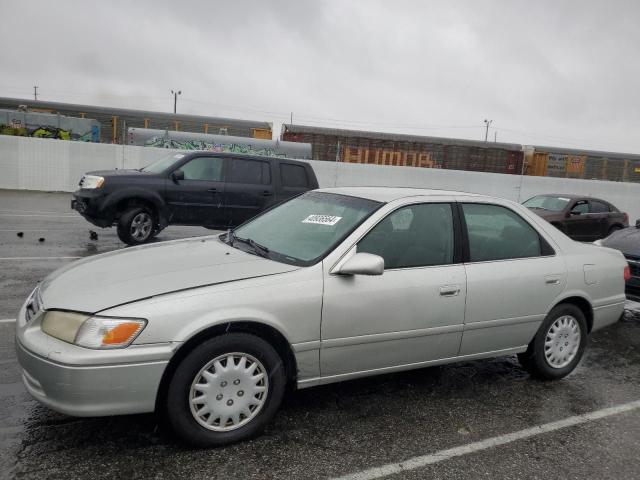 TOYOTA CAMRY 2000 jt2bg22k0y0531525