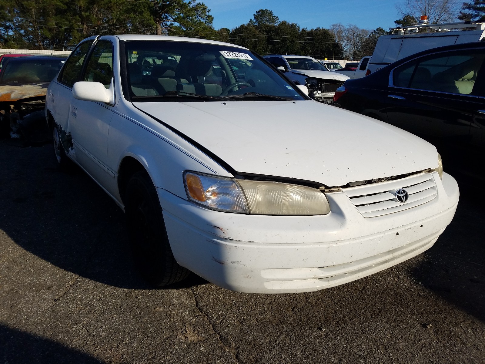 TOYOTA CAMRY CE 1998 jt2bg22k3w0224671