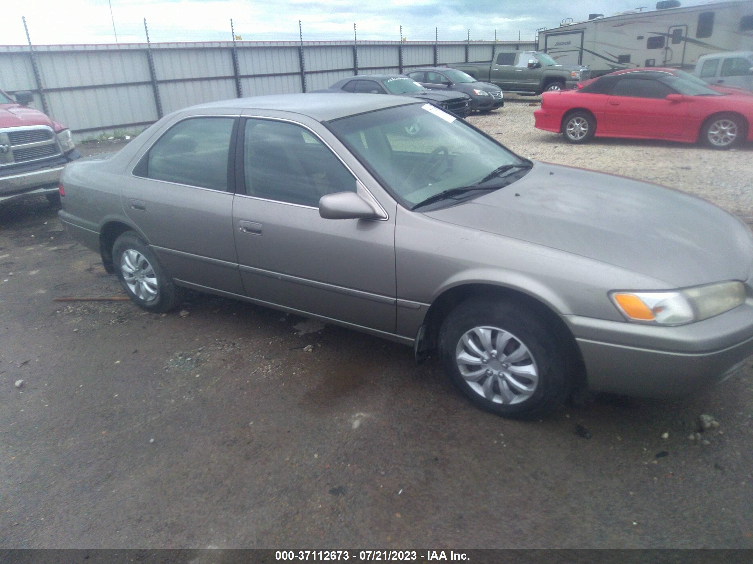 TOYOTA CAMRY 1998 jt2bg22k3w0249554