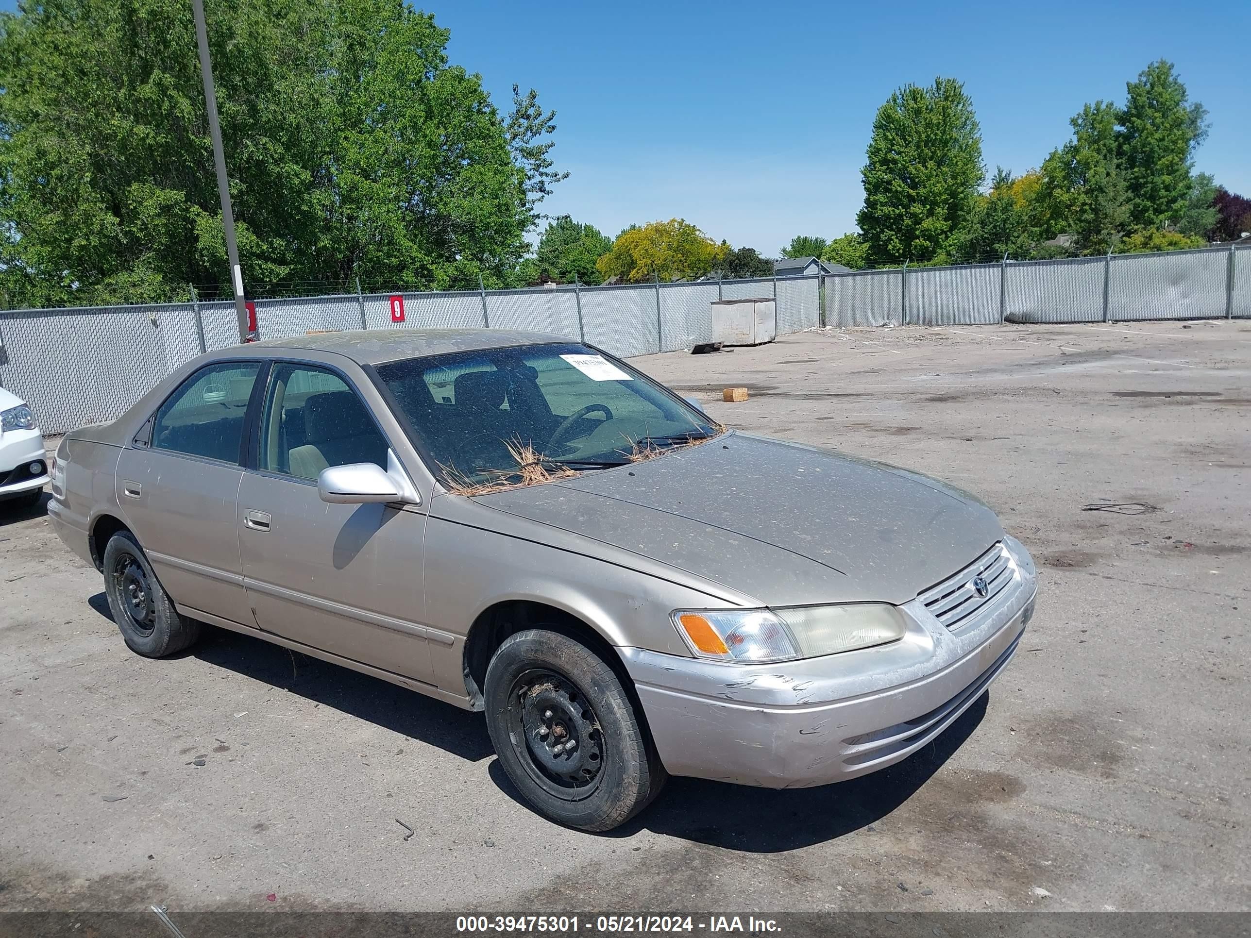 TOYOTA CAMRY 1999 jt2bg22k3x0298254