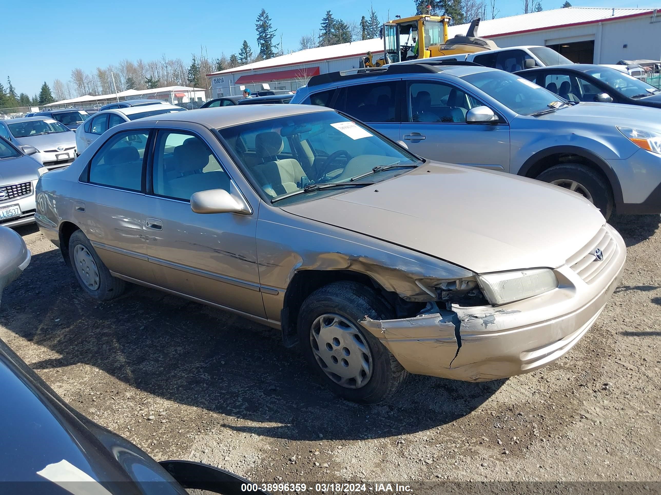 TOYOTA CAMRY 1999 jt2bg22k3x0353950