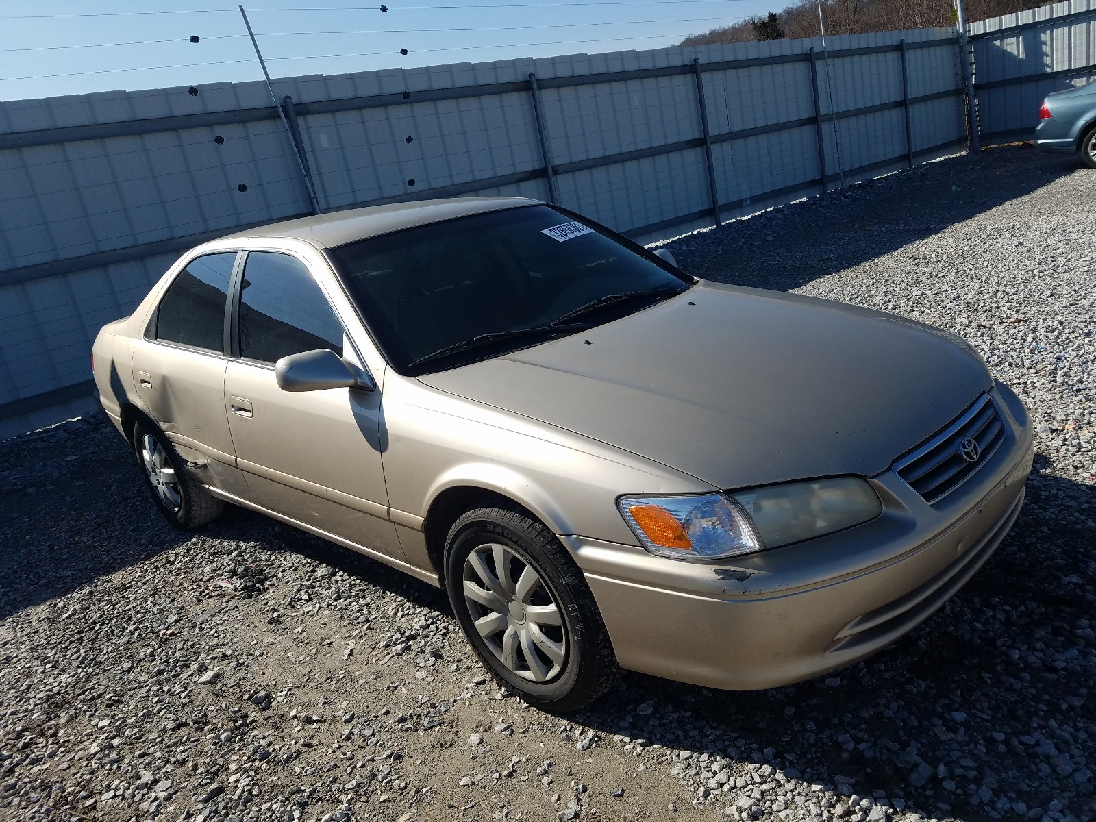 TOYOTA CAMRY CE 2001 jt2bg22k410573542