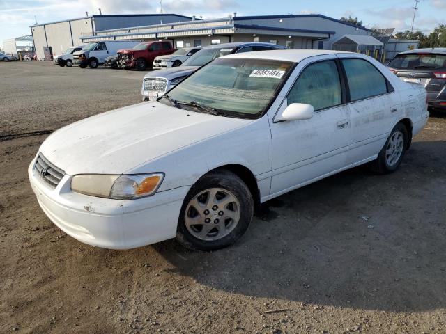 TOYOTA CAMRY 2000 jt2bg22k4y0429838