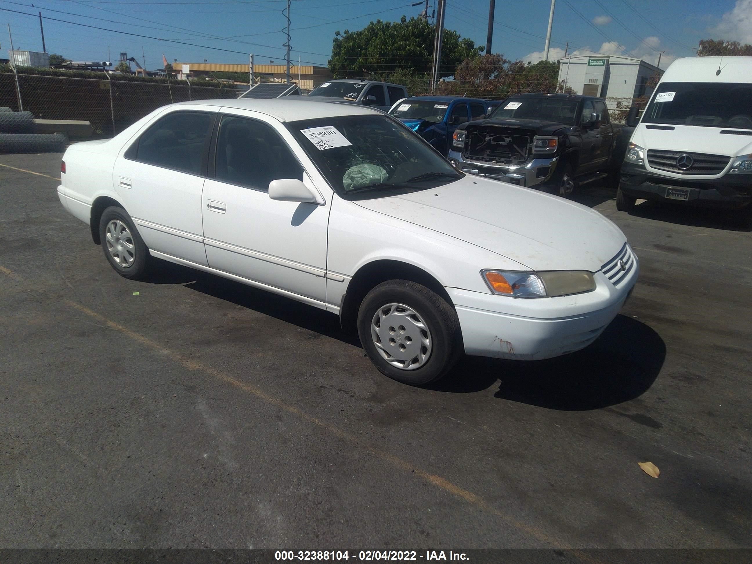 TOYOTA CAMRY 1997 jt2bg22k5v0080703