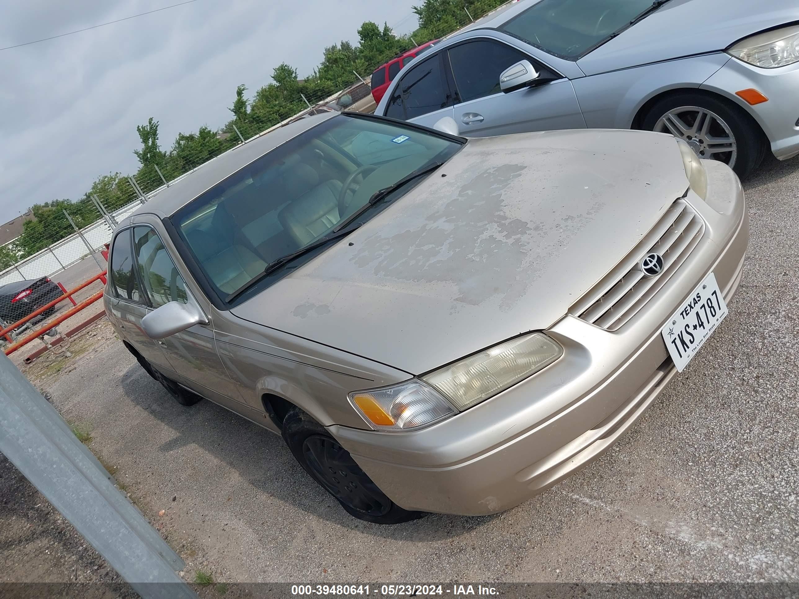 TOYOTA CAMRY 1998 jt2bg22k5w0187168