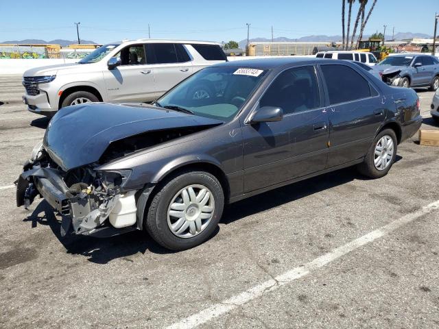 TOYOTA CAMRY 2001 jt2bg22k610560839