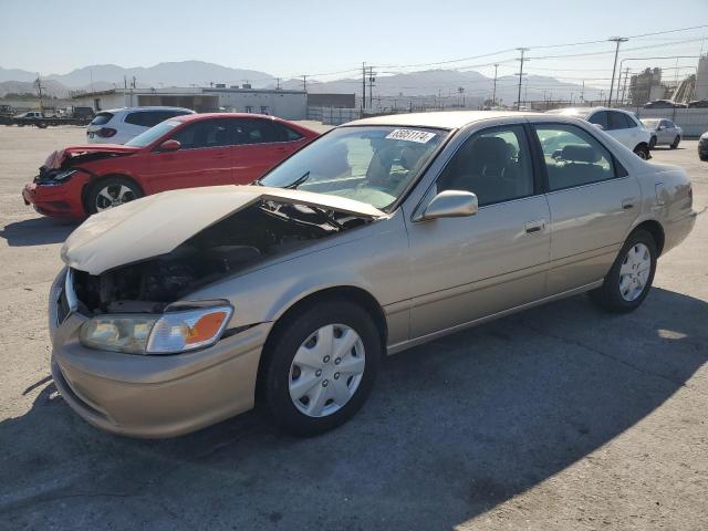 TOYOTA CAMRY 2001 jt2bg22k610603947