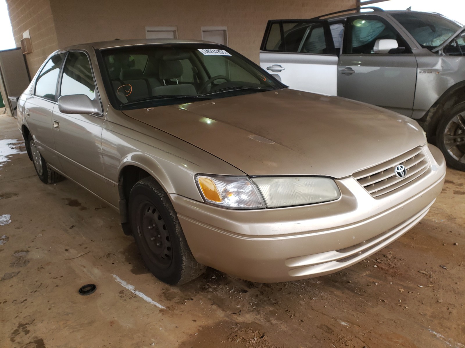 TOYOTA CAMRY LE 1997 jt2bg22k6v0082010