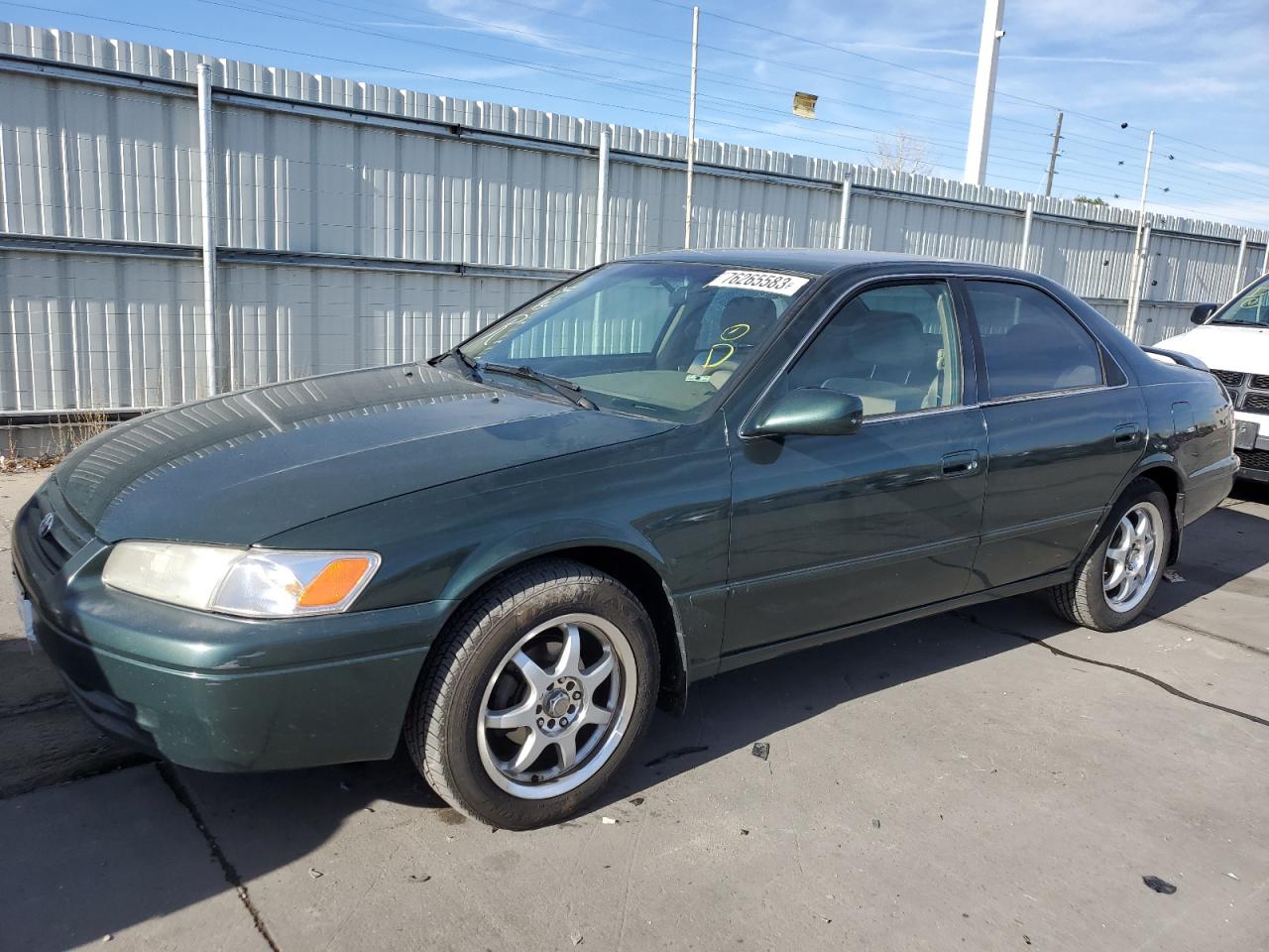 TOYOTA CAMRY 1999 jt2bg22k6x0312664