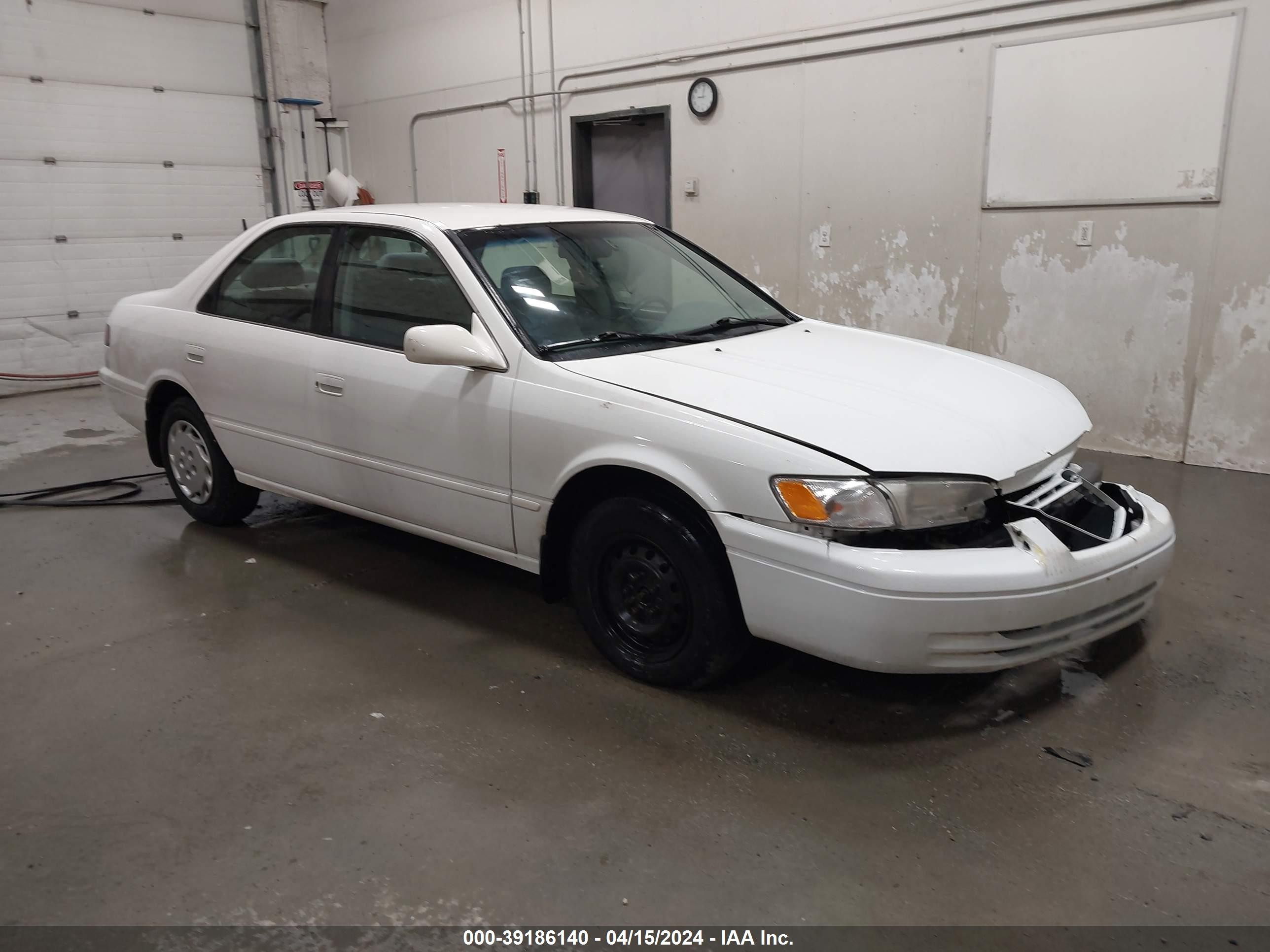 TOYOTA CAMRY 1999 jt2bg22k6x0355966